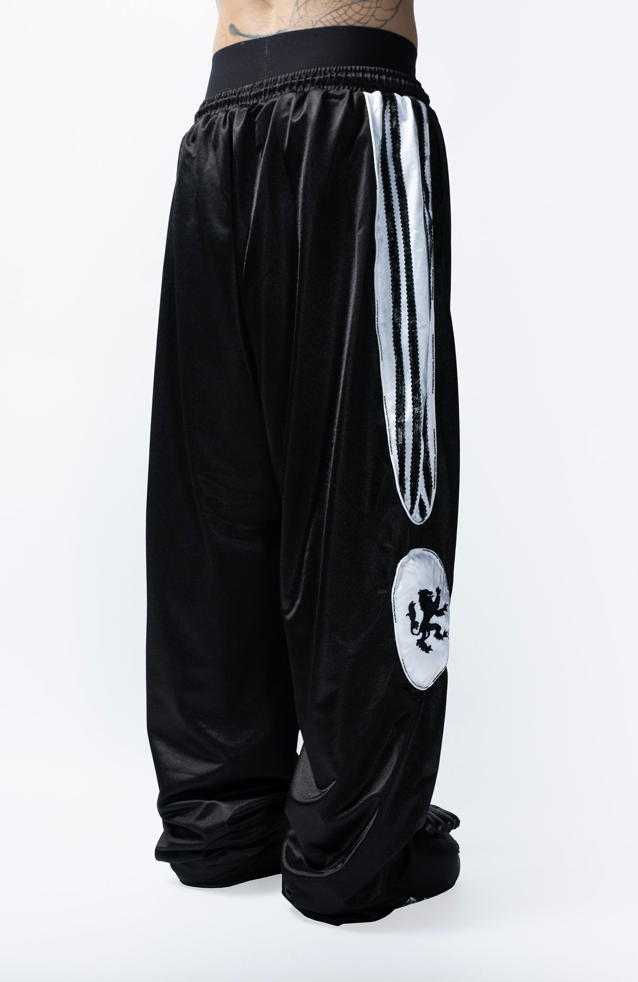 FVVO Wild Spirit Wolf Embroidered Pants