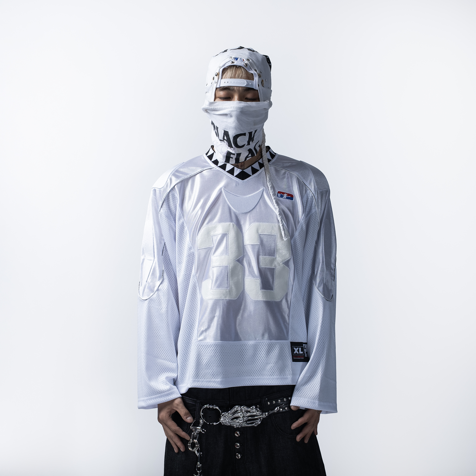 FVVO Padded Shoulder V-Neck Jersey