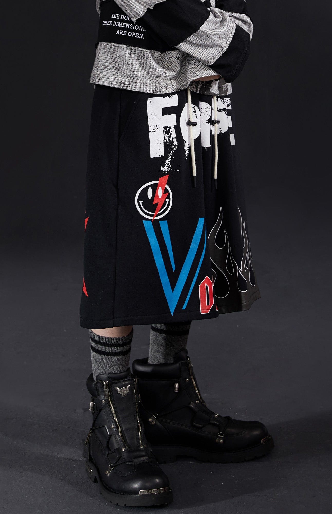 VENTUREK Graffiti Flame Graphic Drawstring Shorts, premium urban and streetwear designers apparel on PROJECTISR.com, VENTUREK