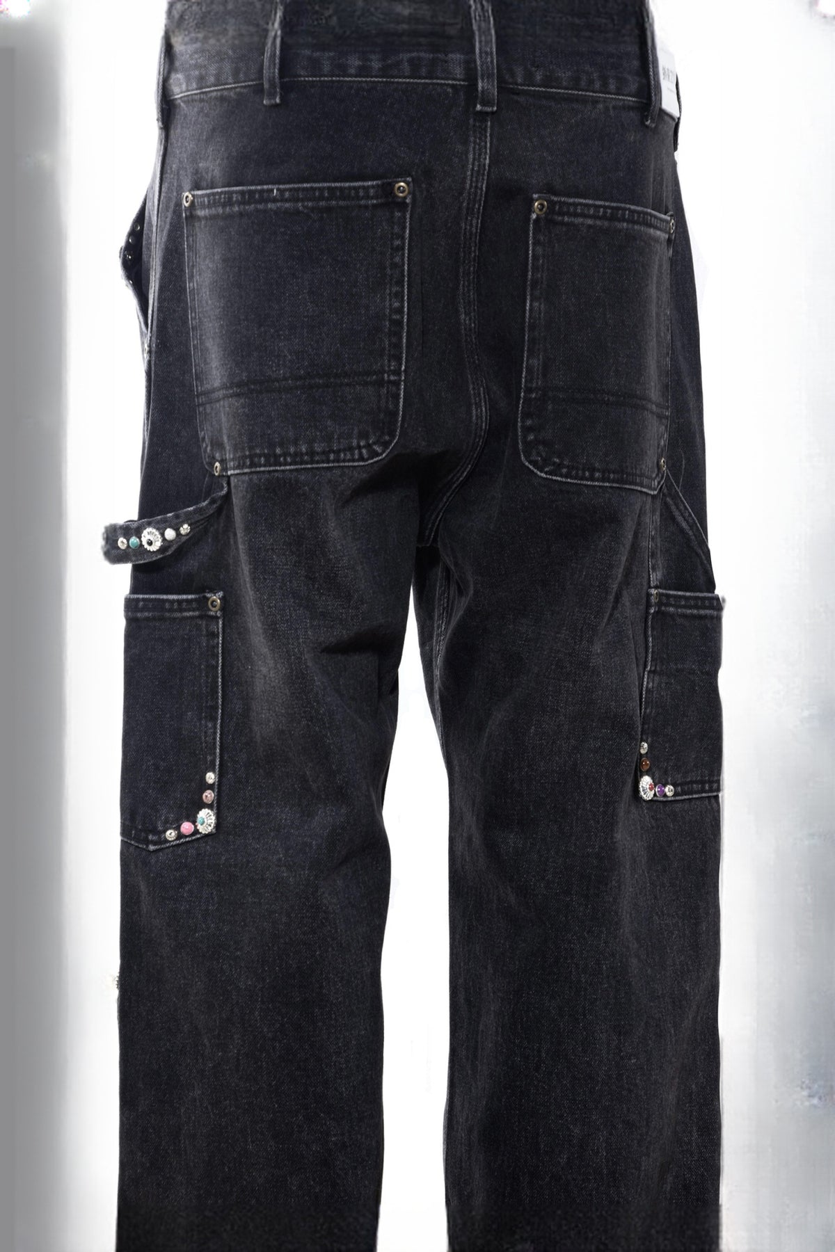 ZWDH Studded Relaxed-Fit Jeans — detail