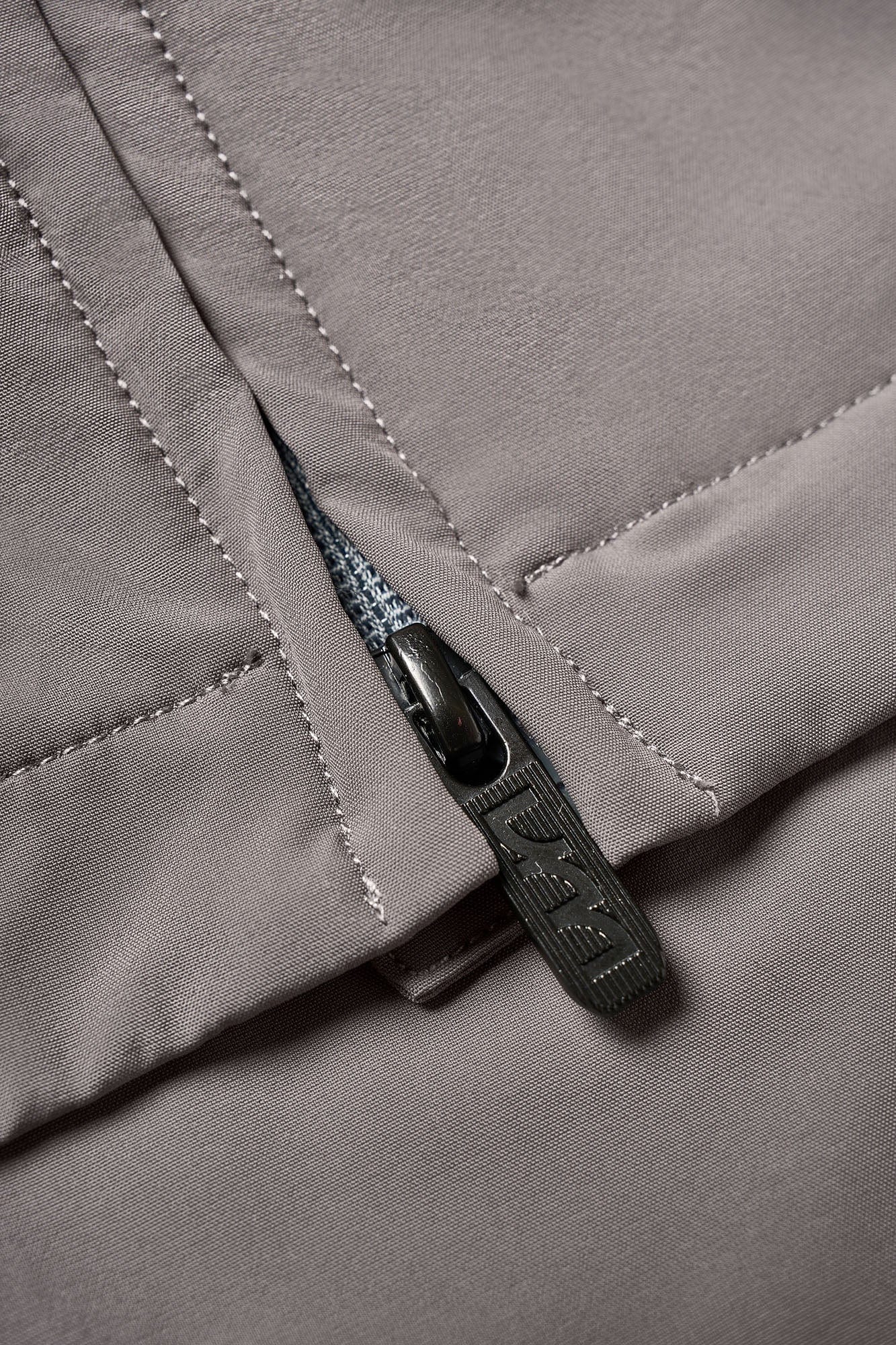 UMAMIISM Slogan Contrast Sleeve Mock Neck UV Protection Jacket, premium urban and streetwear designers apparel on PROJECTISR.com, UMAMIISM