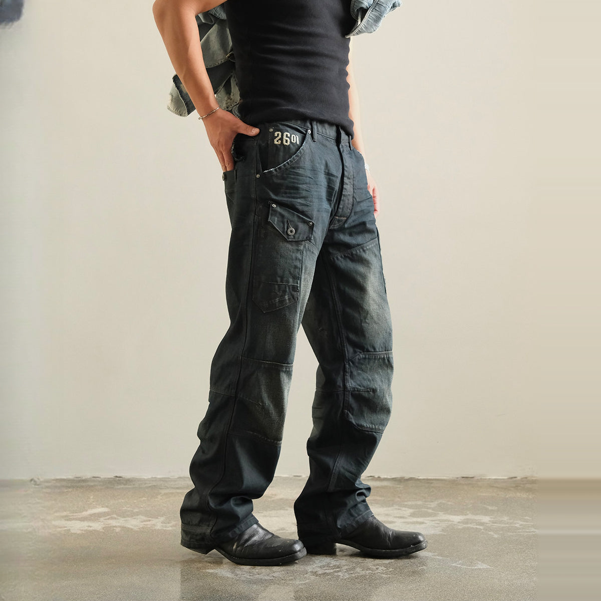 NEIGBORL Retro Washed Pleated Straight-Leg Jeans — square · side