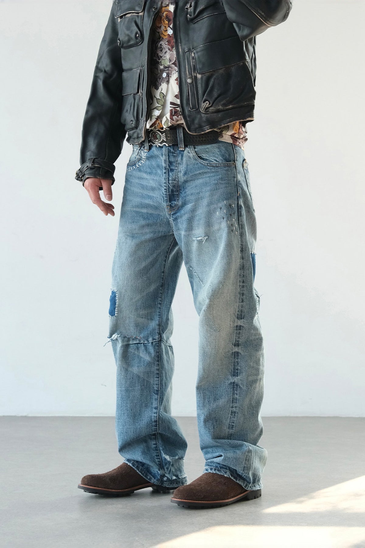 NEIGBORL Distressed Patchwork Mid-Rise Straight-Leg Jeans — half body