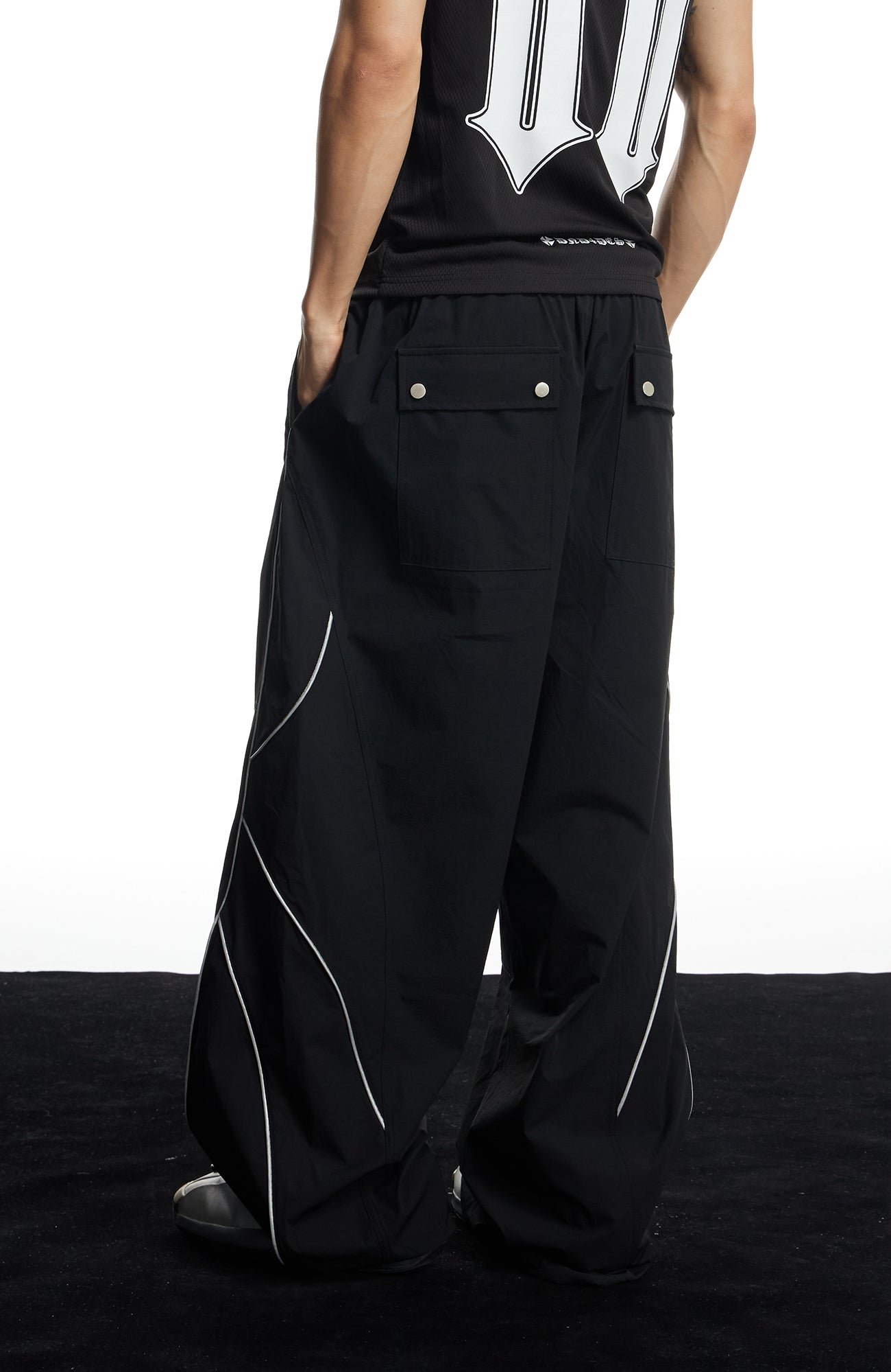 DND4DES Reflective Line Parachute Wide-Leg Pants