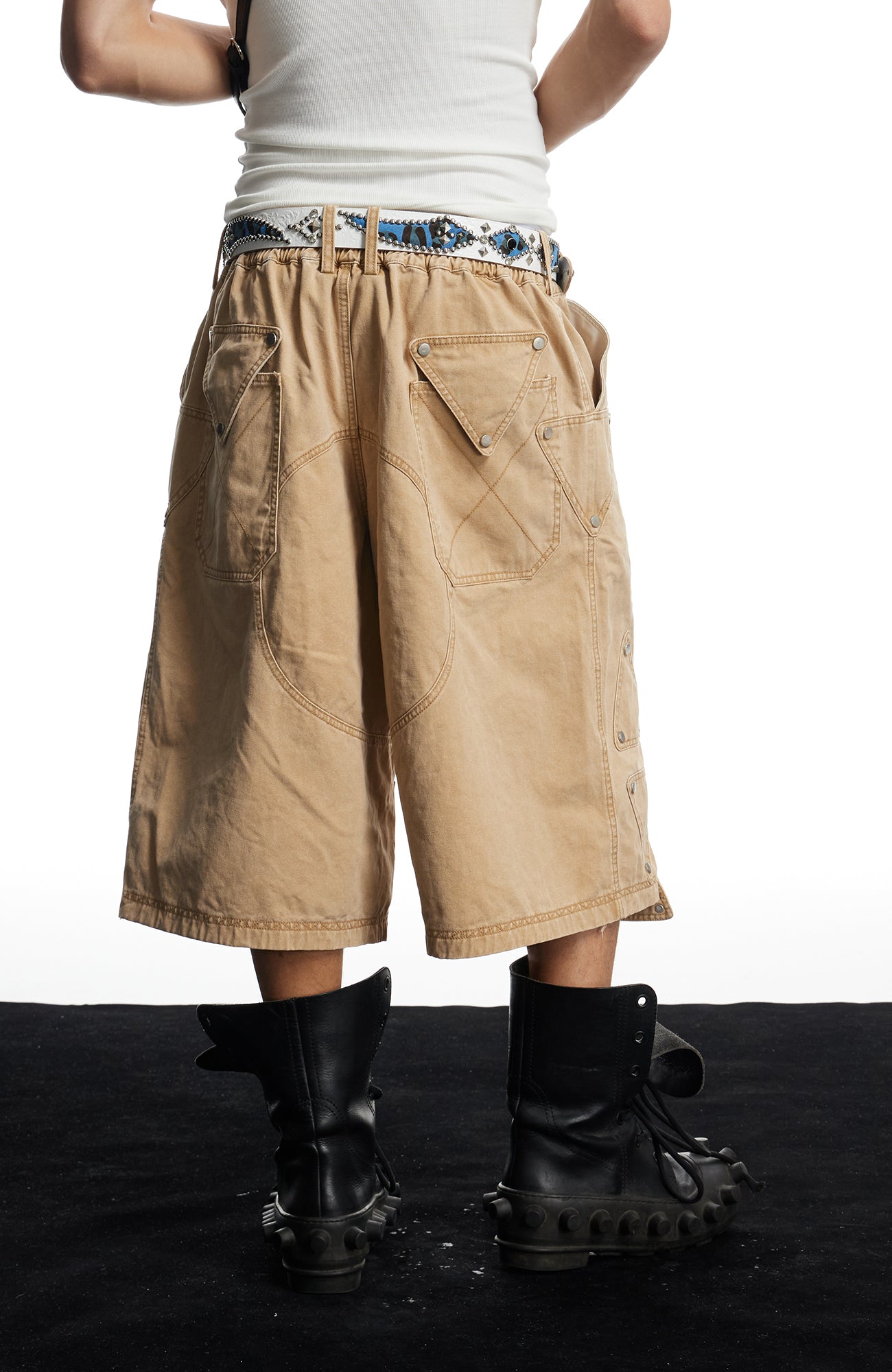 DND4DES Geometric Panel Studded Wide-Leg Shorts
