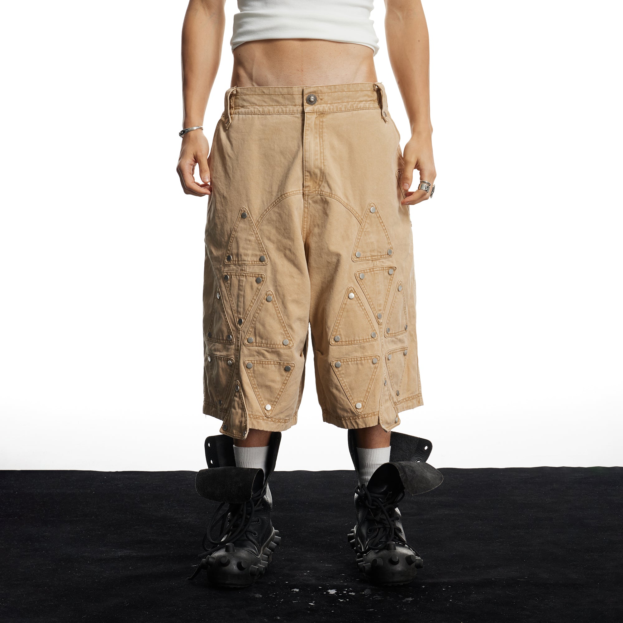 DND4DES Geometric Panel Studded Wide-Leg Shorts