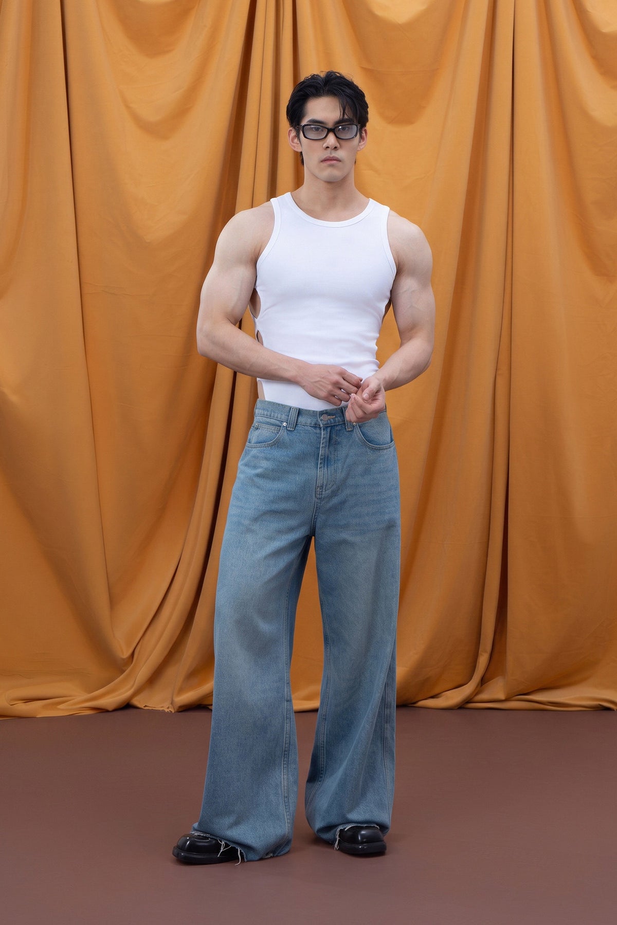 CLP Retro Distressed Frayed Wide-Leg Jeans — full body