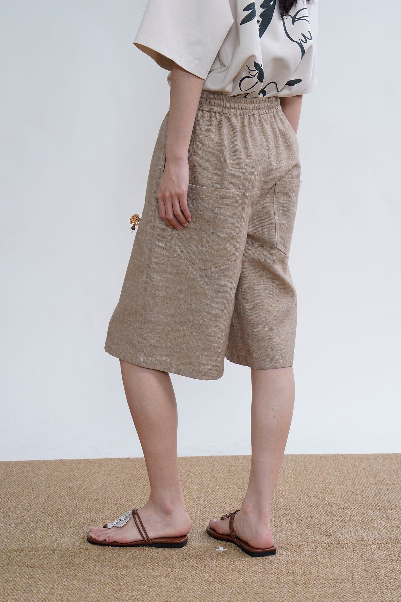 ORAL UTOPIA Tassel Flower Embellished Linen Blend Shorts, premium urban and streetwear designers apparel on PROJECTISR.com, ORAL UTOPIA