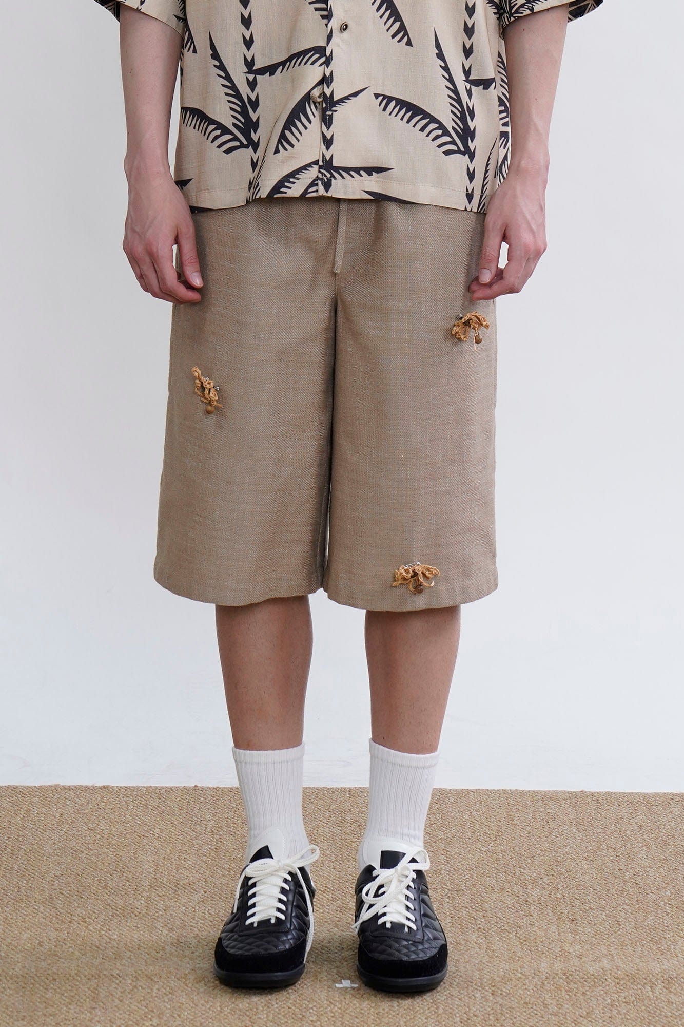 ORAL UTOPIA Tassel Flower Embellished Linen Blend Shorts, premium urban and streetwear designers apparel on PROJECTISR.com, ORAL UTOPIA