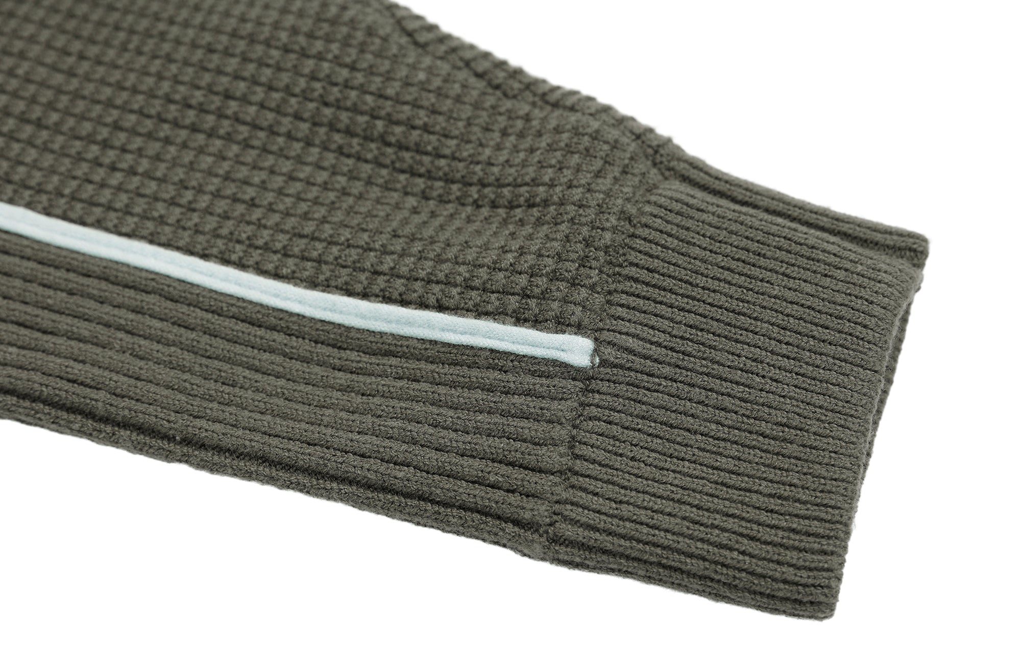 ROARINGWILD A ARCH Contrast Panel Raglan Half-Zip Sweater