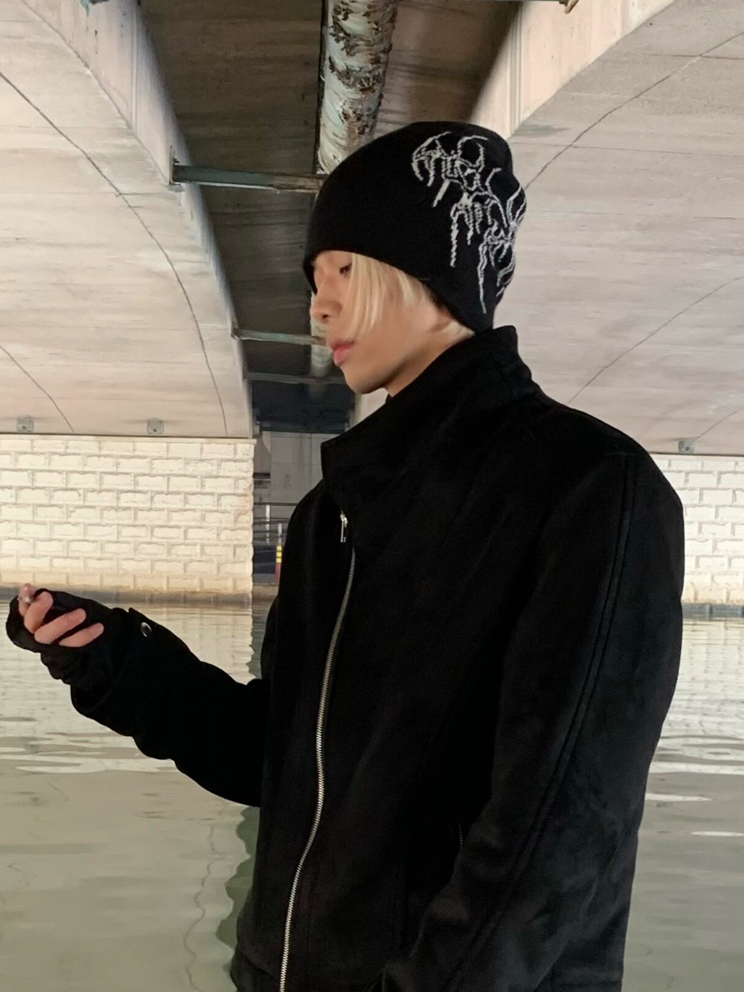 REBEL WAVE Bone Graphic Beanie