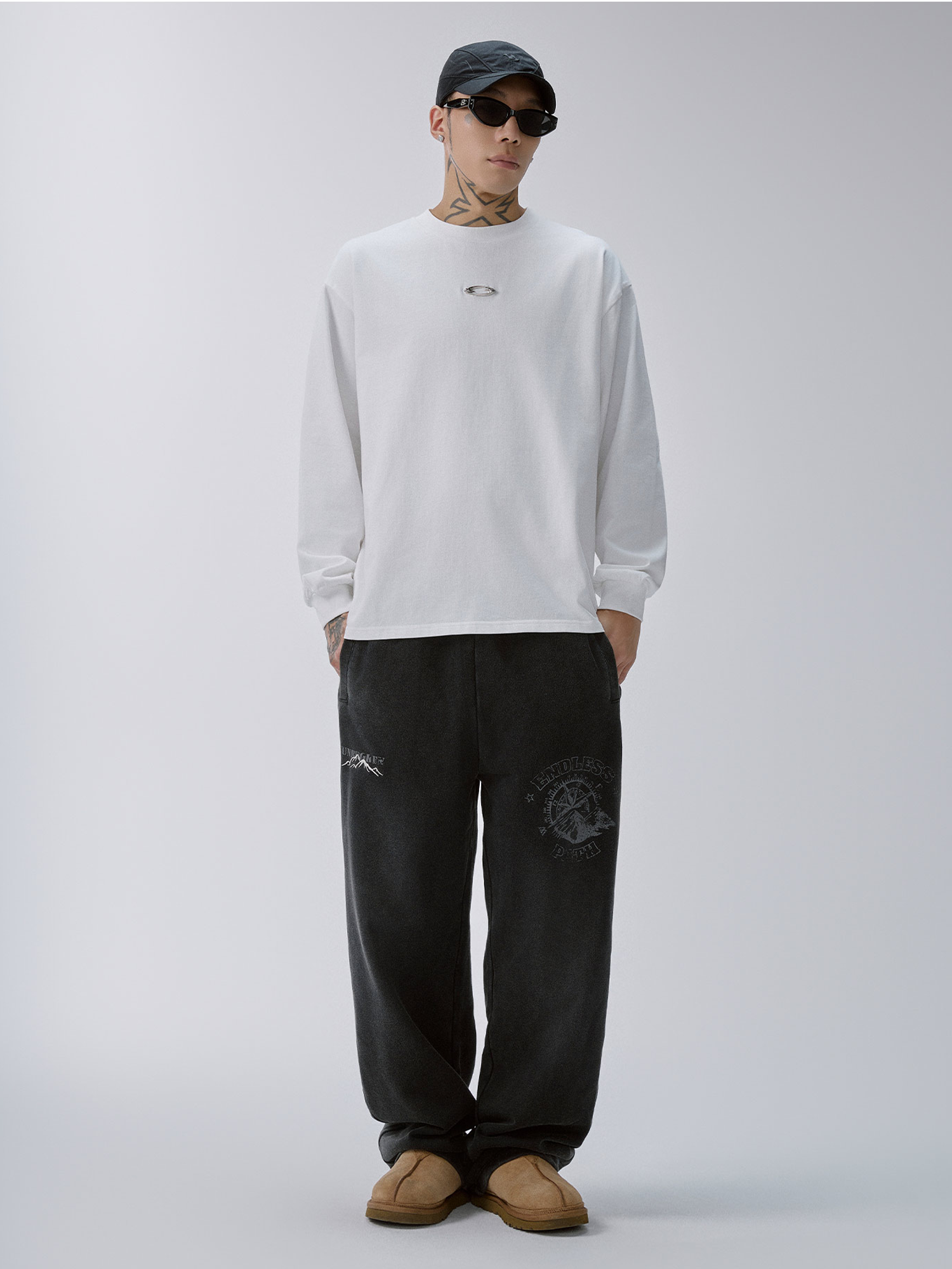 F2CE Washed Badge Graphic Drawstring Sweatpants