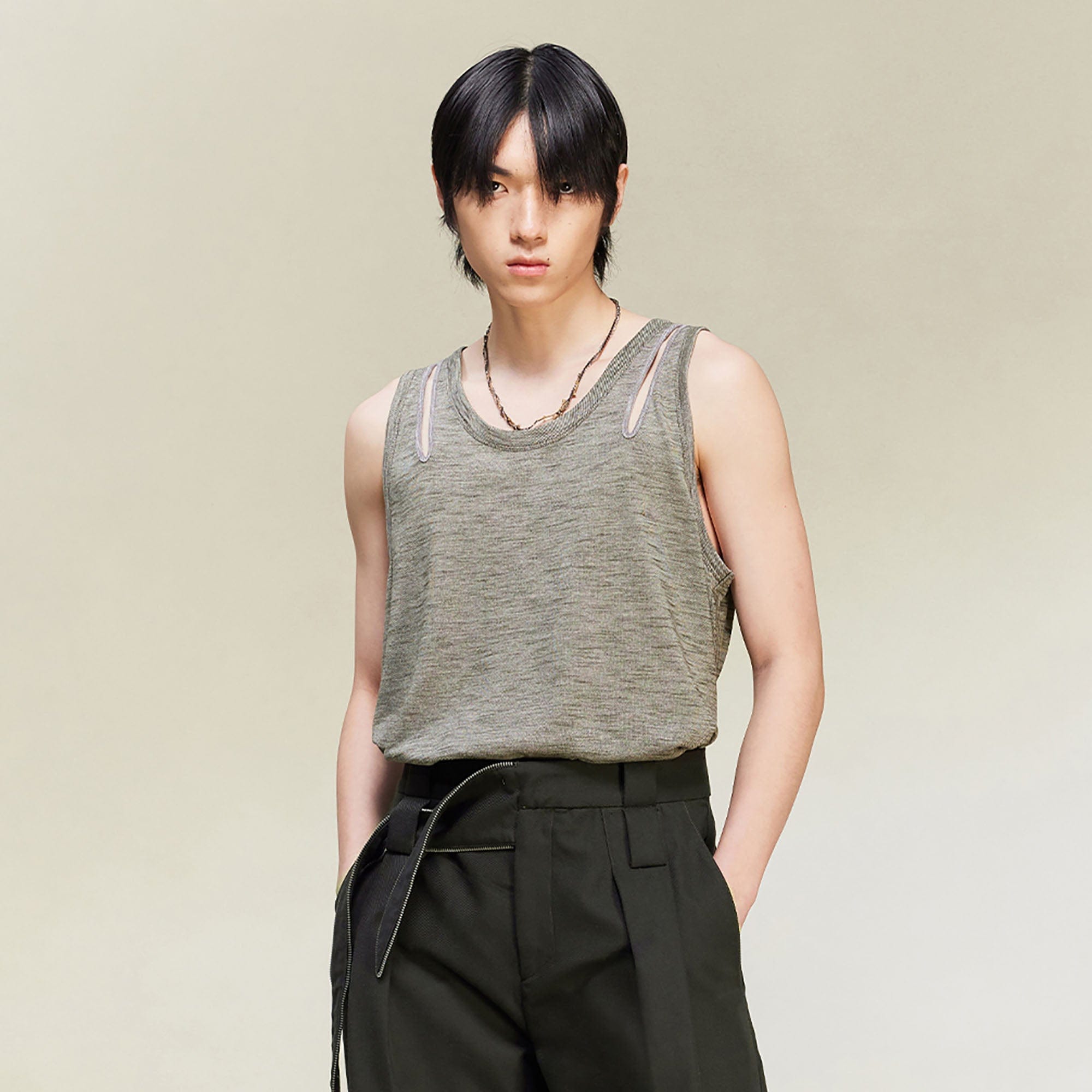 ALVNG AR ANTS Essential Shoulder Slit Knit Tank Top