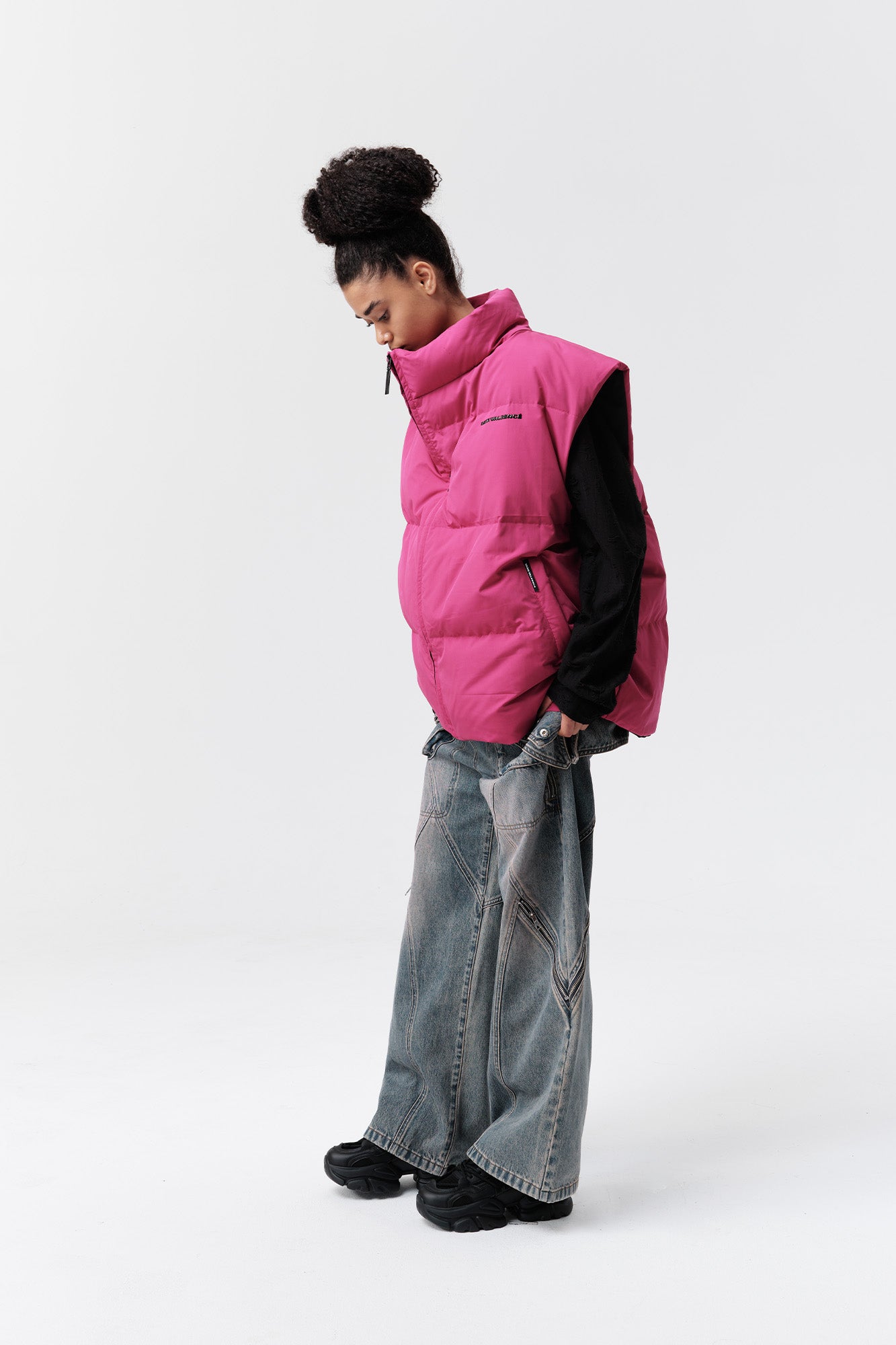 VANN VALRENCE High-Neck Oversized Down Vest Hot Pink