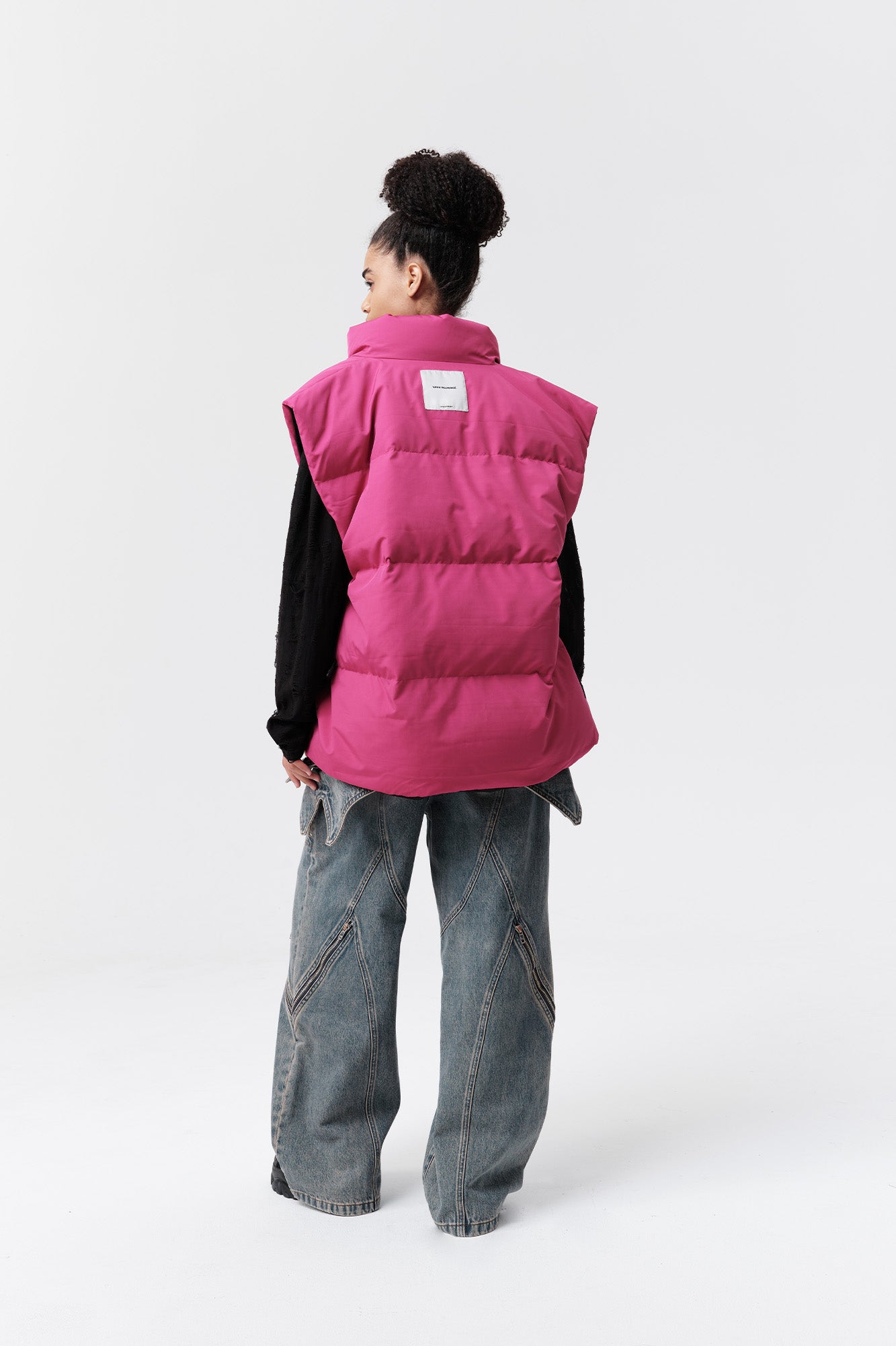 VANN VALRENCE High-Neck Oversized Down Vest Hot Pink