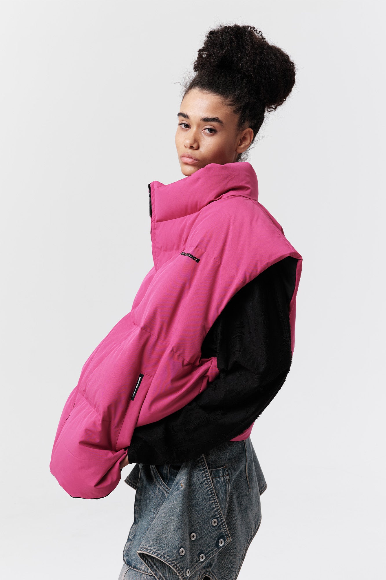 VANN VALRENCE High-Neck Oversized Down Vest Hot Pink