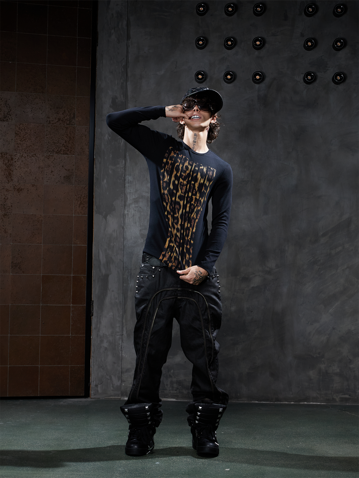 DND4DES Leopard Slim-Fit Long-Sleeve Tee