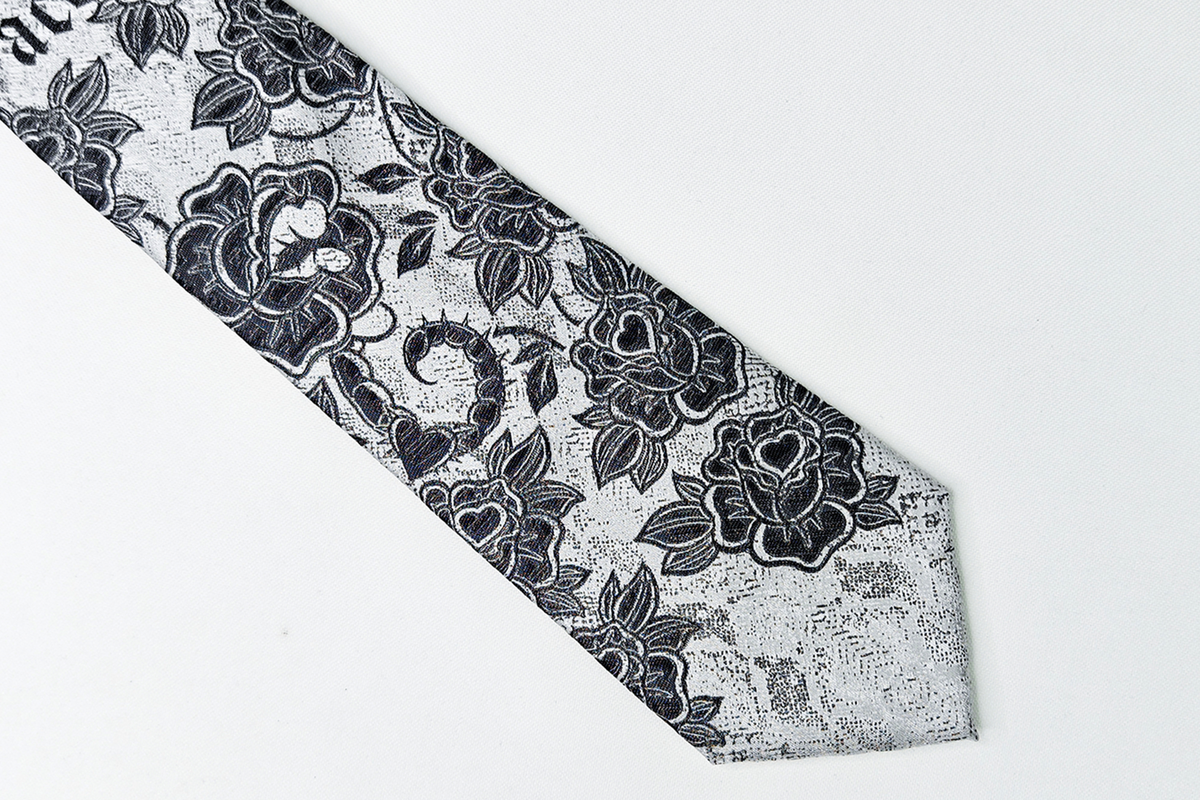 FACEONLAB Carnivorous Flower Jacquard No-Tie Necktie