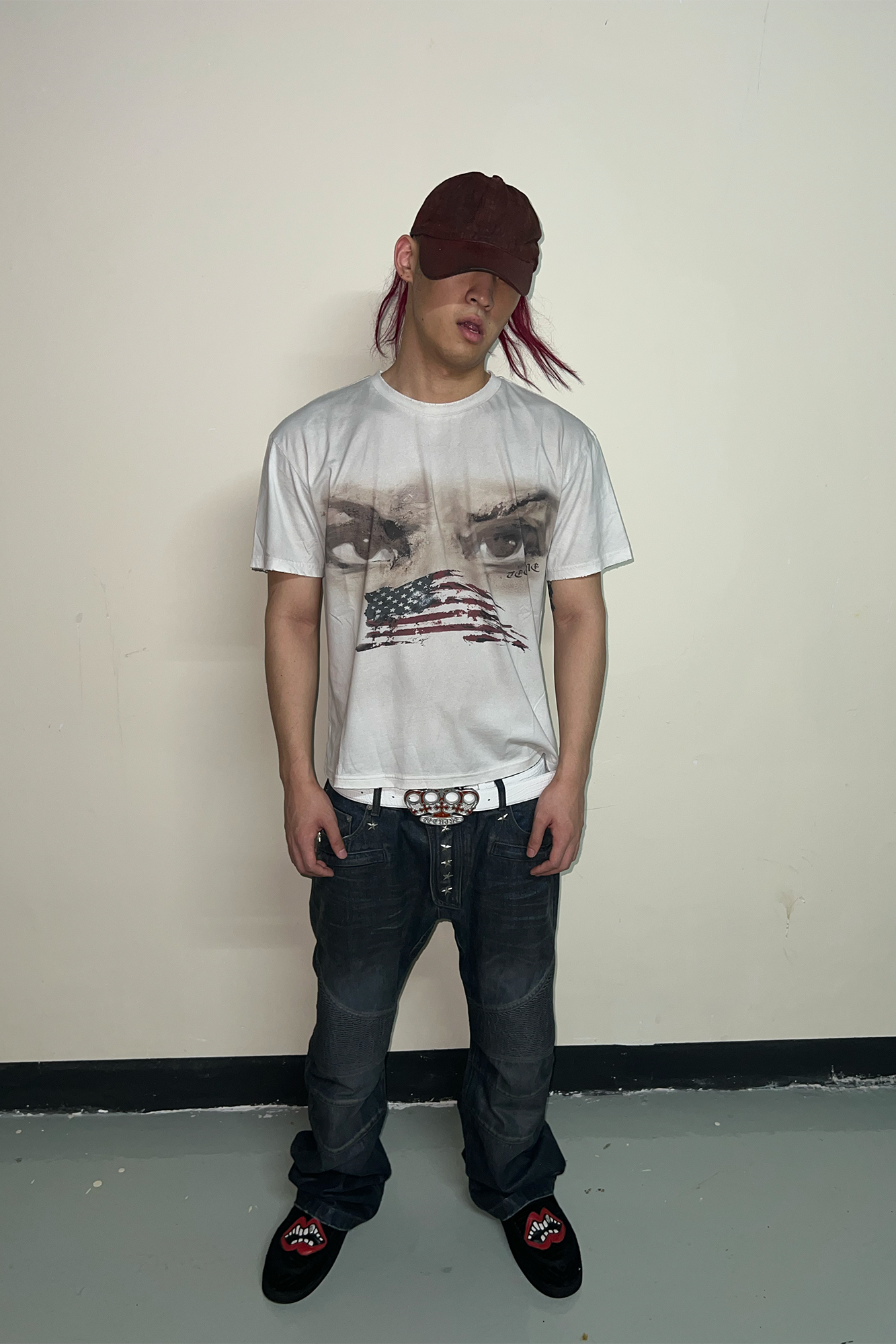 TECNINEGROUP Washed Distressed Eye Graphic T-Shirt