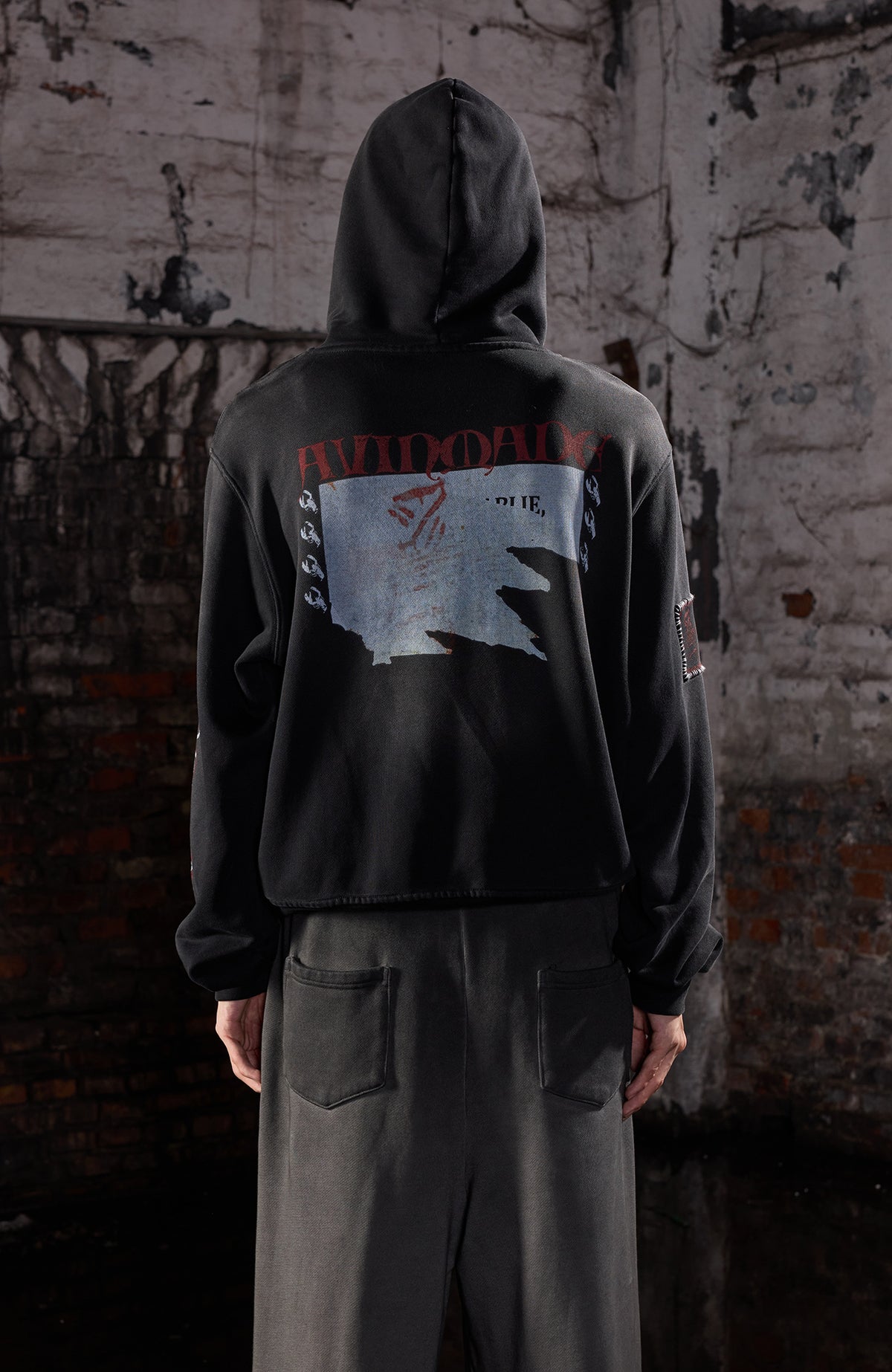 AVINMADE Washed Graphic Zip-Up Hoodie