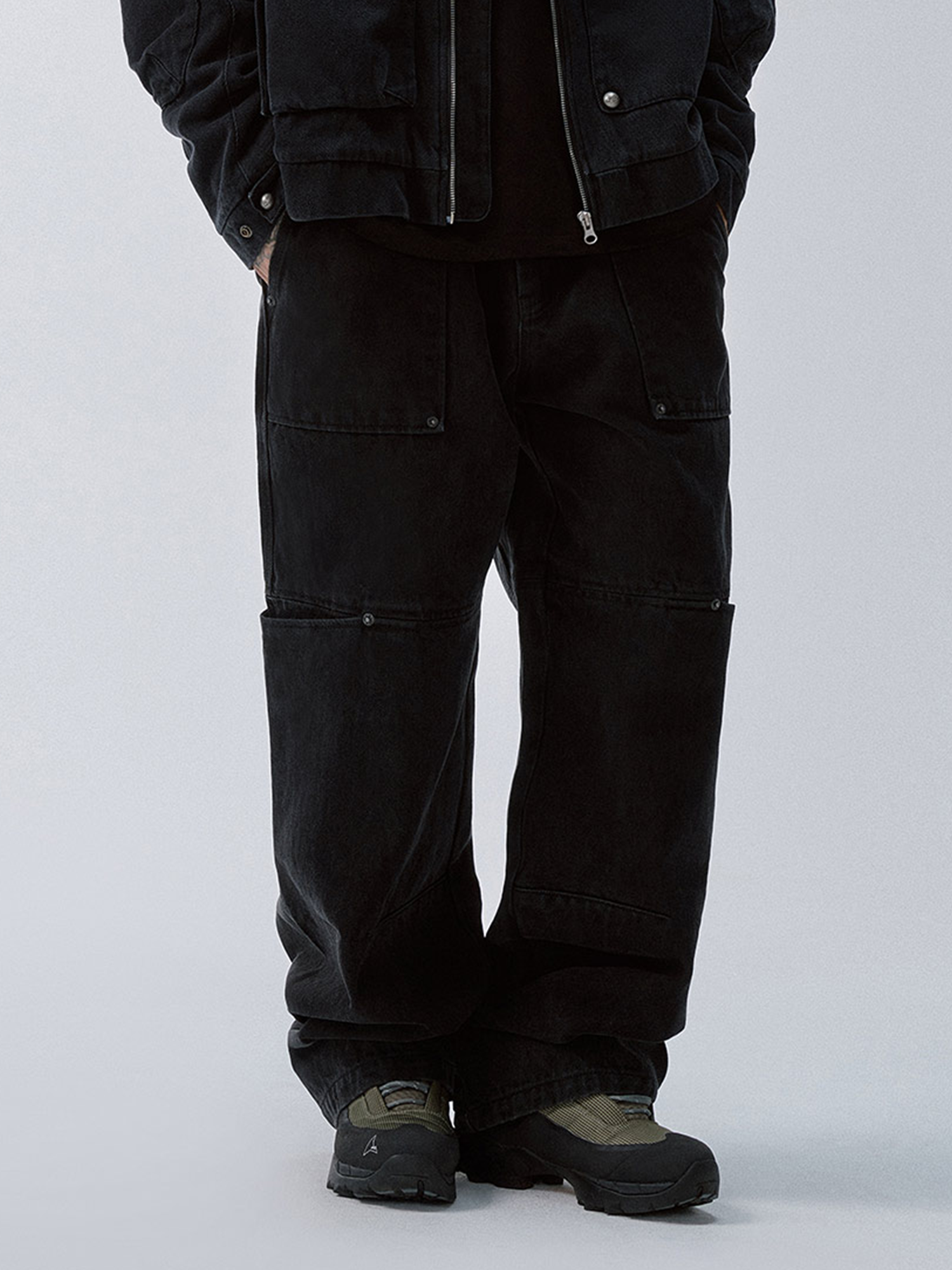 F2CE Washed Panel Multi-Pocket Straight-Leg Jeans