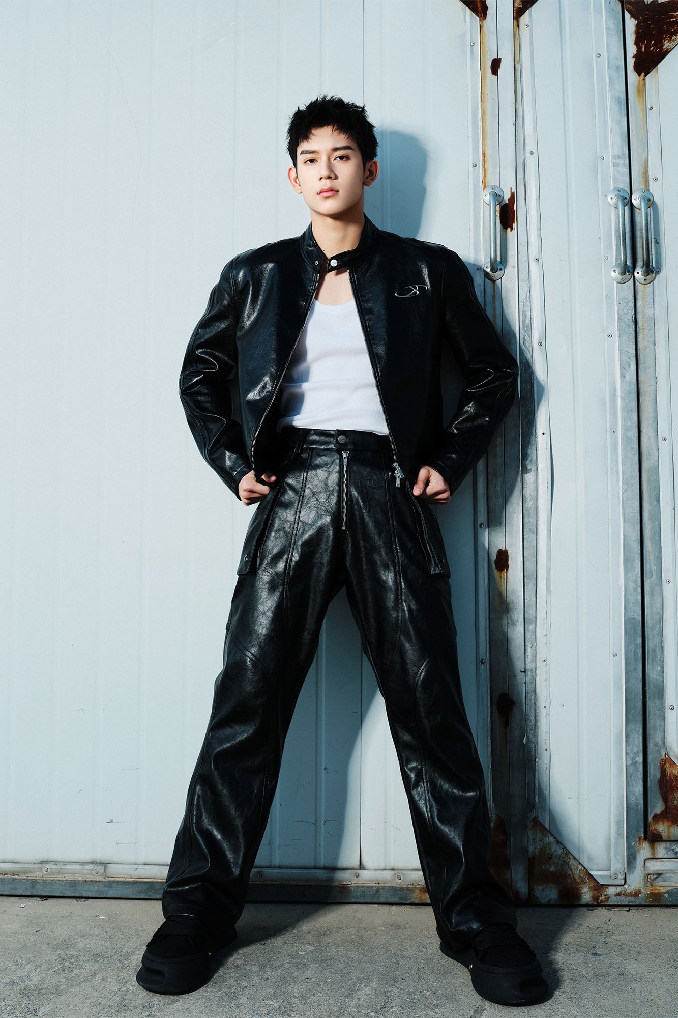 FORFEARTHAT Glossy Panel Zip Hem PU Cargo Pants