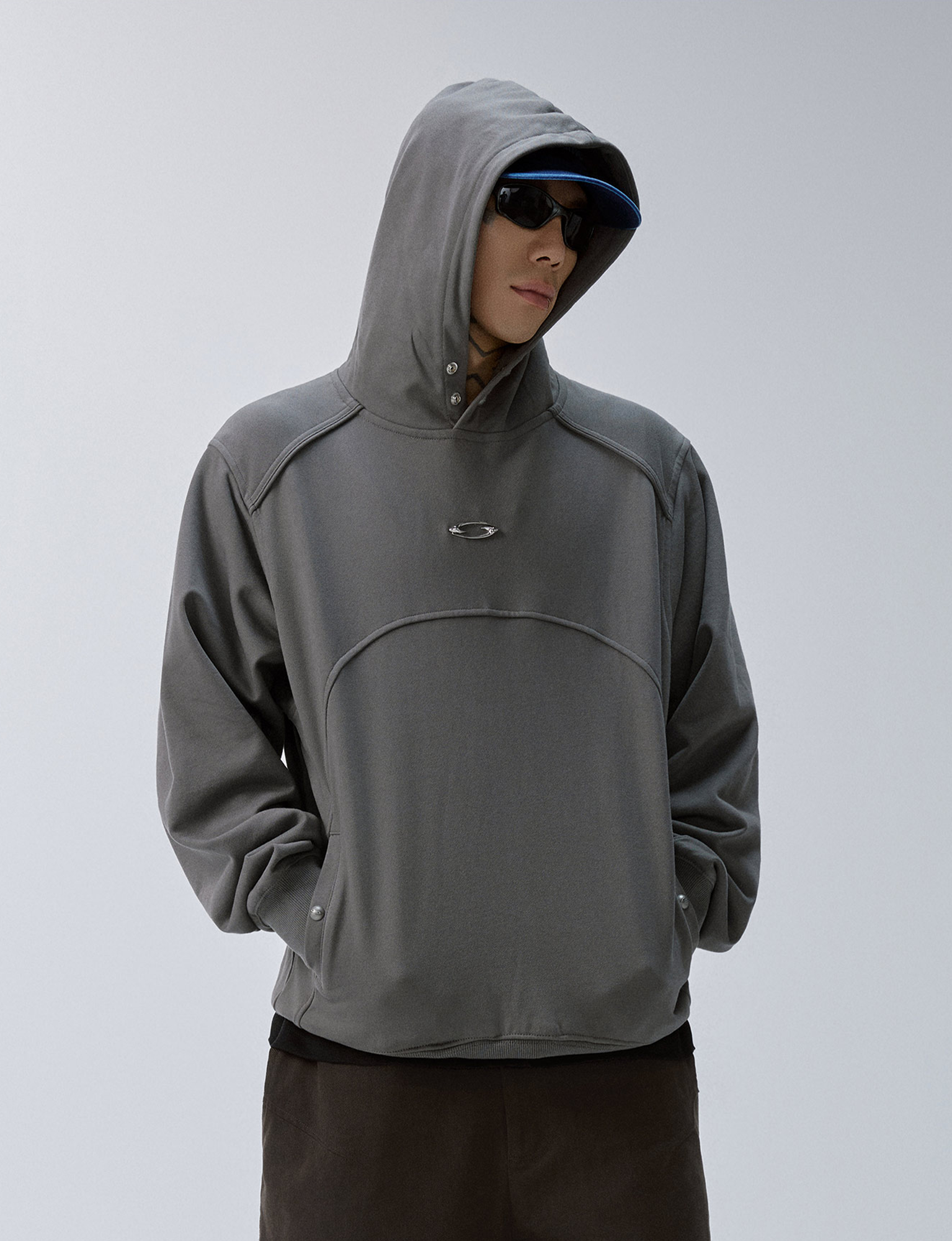 F2CE Essential Metal Badge Snap Hoodie