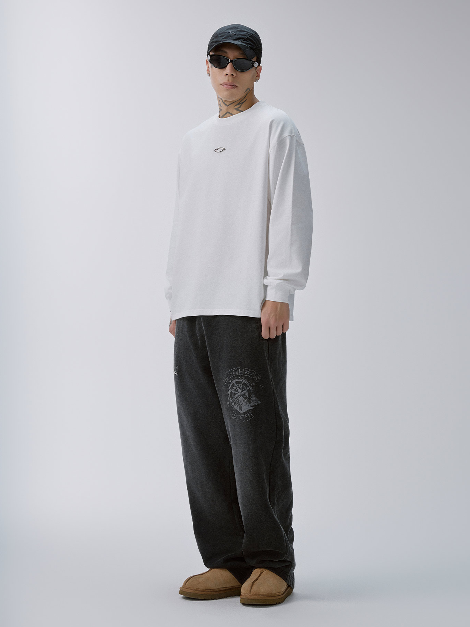 F2CE Washed Badge Graphic Drawstring Sweatpants