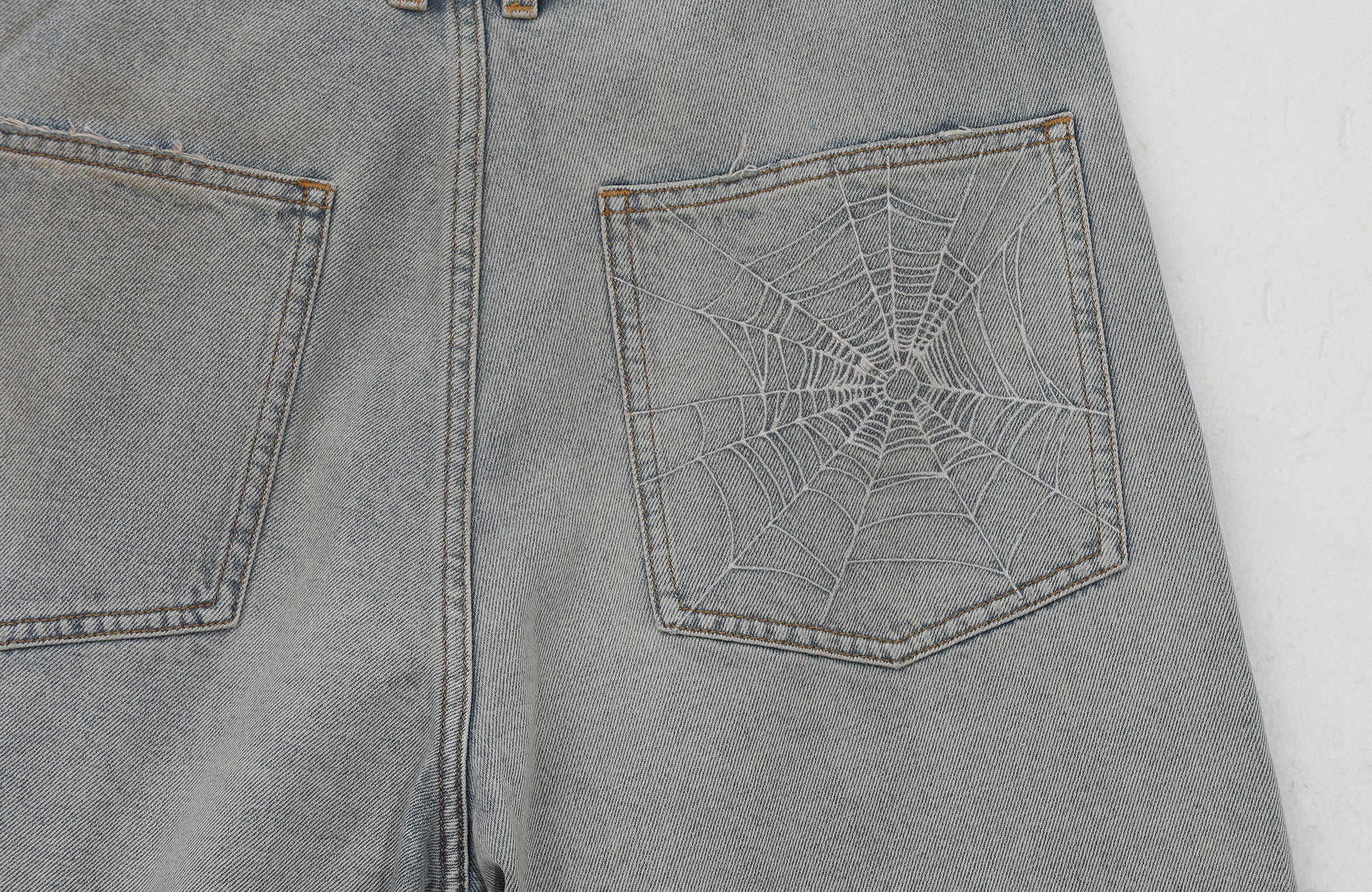 UNTILWERICH Spider Web Embroidered Pearl Denim Shorts