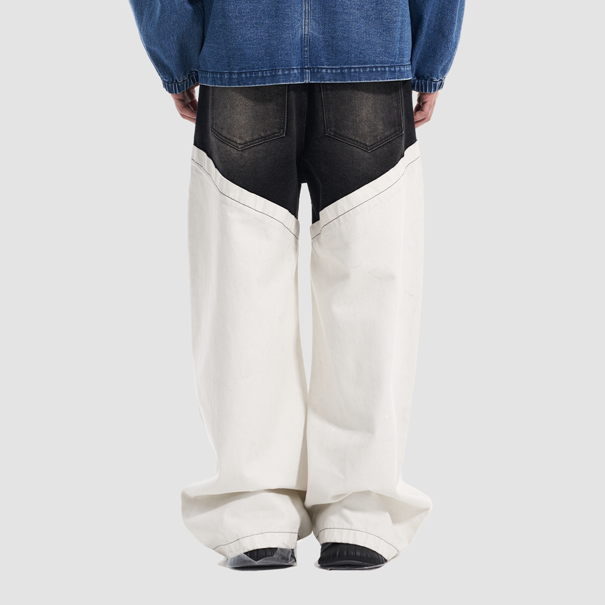 VANN VALRENCE Washed Contrast Panel Oversized Jeans