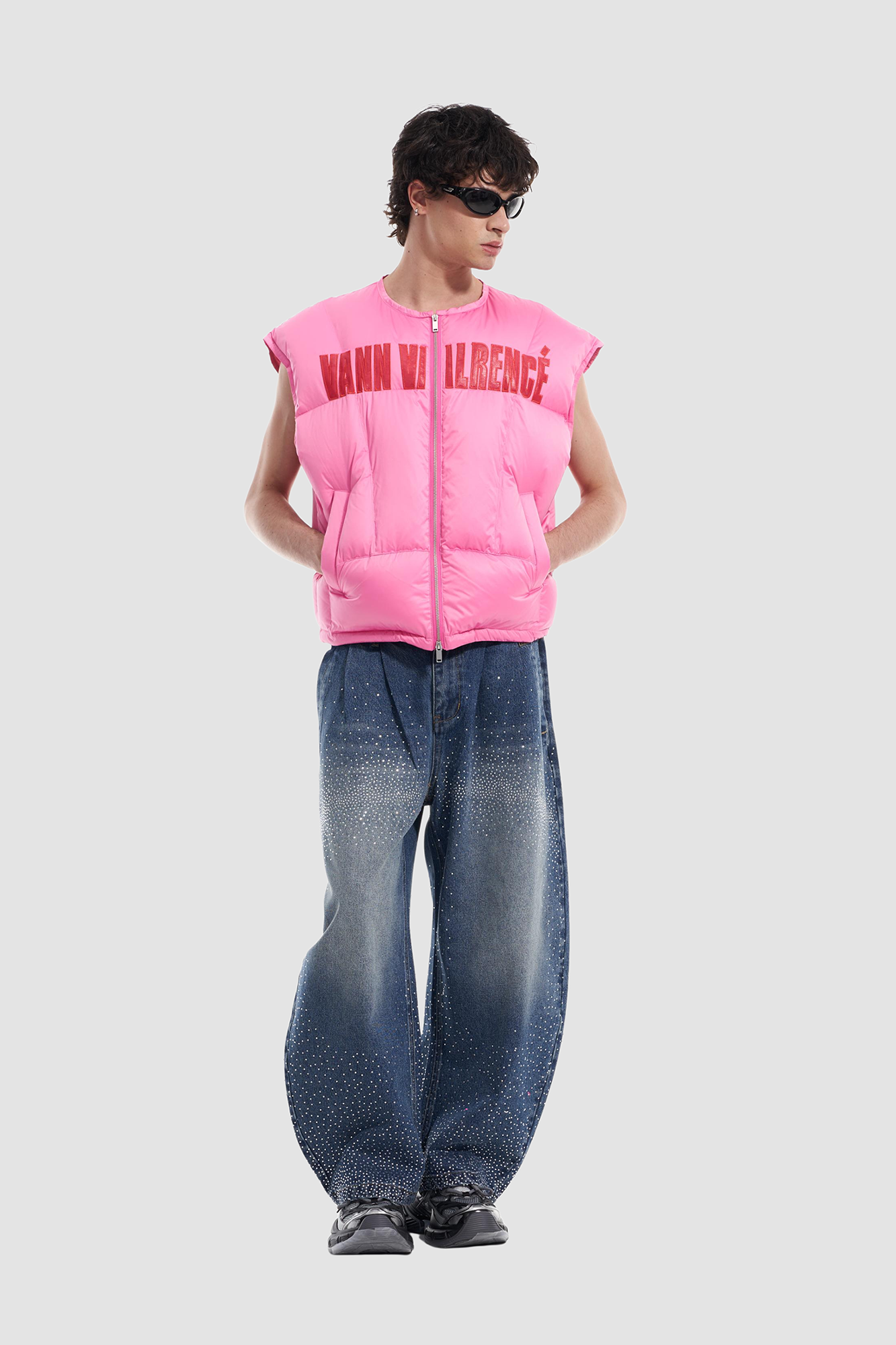 VANN VALRENCE LOGO Patch Quilted Down Vest