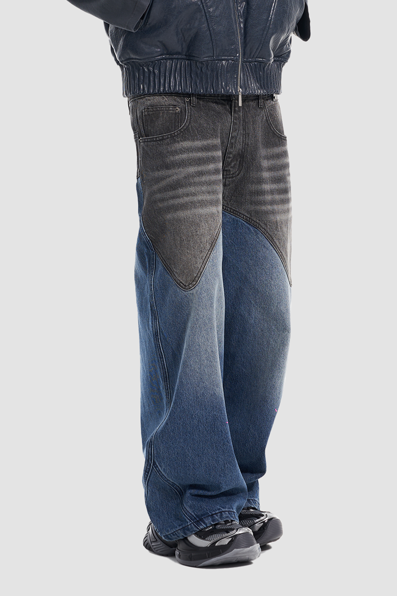 VANN VALRENCE Contrast Faded-Wash Paneled Jeans