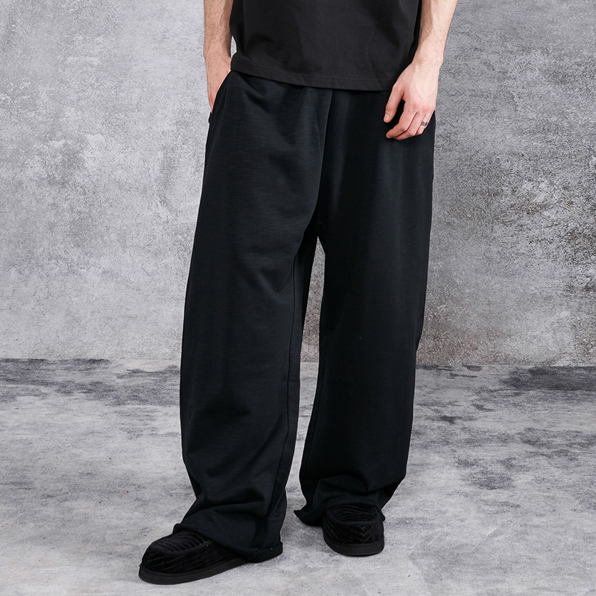 PMW Terry Wide-Leg Straight Sweatpants, premium urban and streetwear designers apparel on PROJECTISR.com, PMW