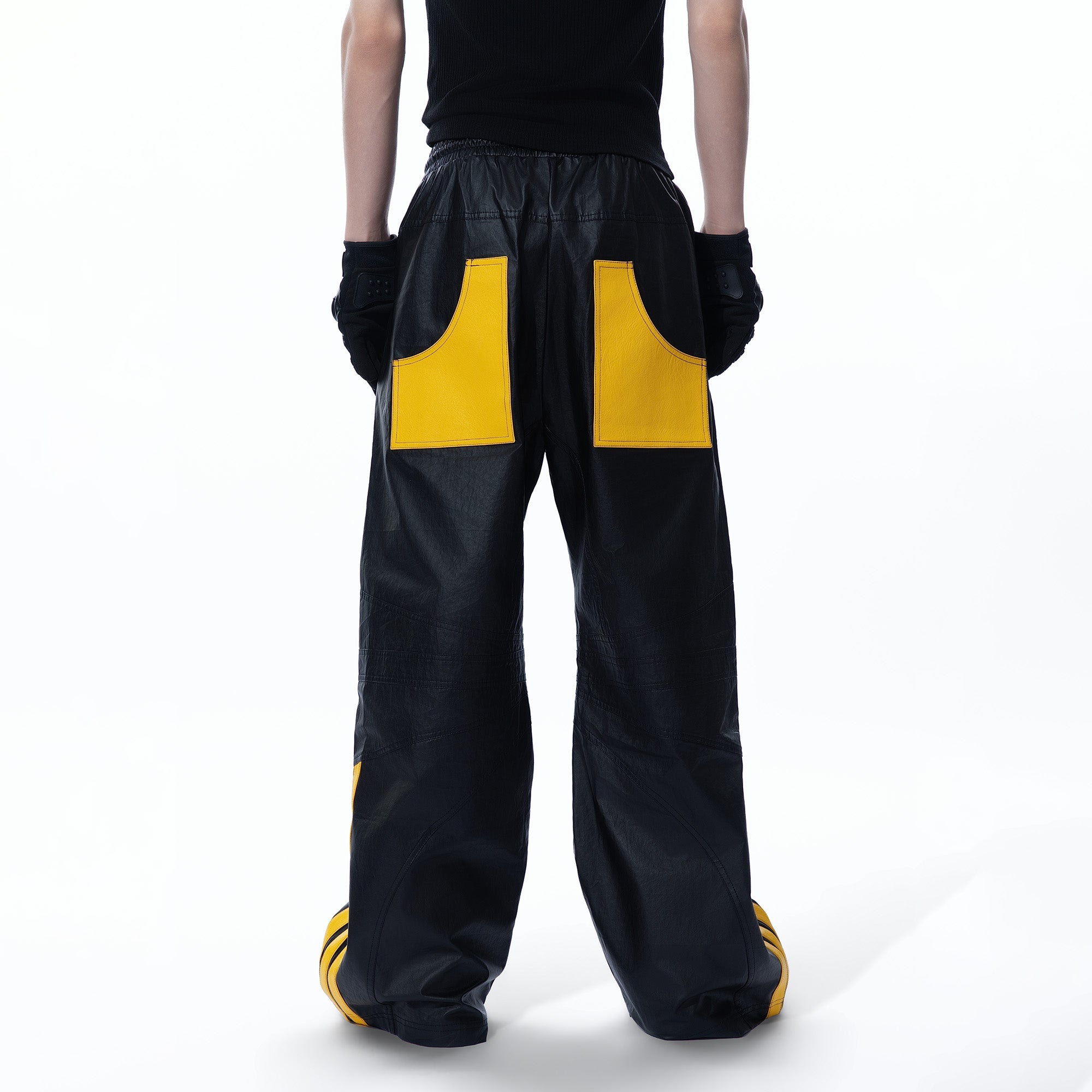 MOGONGSHE Contrast Stripe PU Wide-Leg Pants