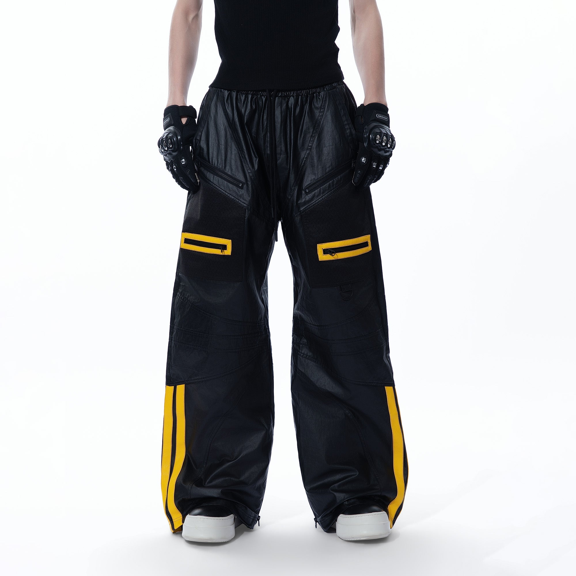 MOGONGSHE Contrast Stripe PU Wide-Leg Pants