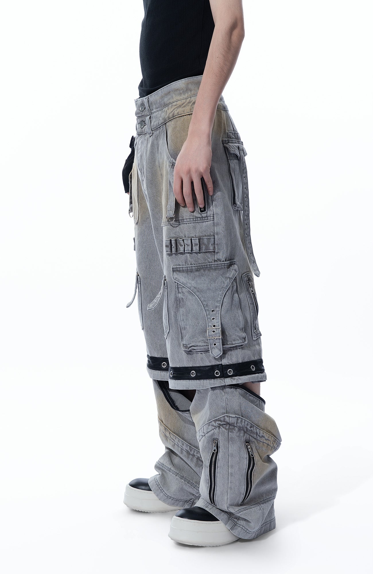 MOGONGSHE Detachable Bleach Washed Utility Cargo Jeans