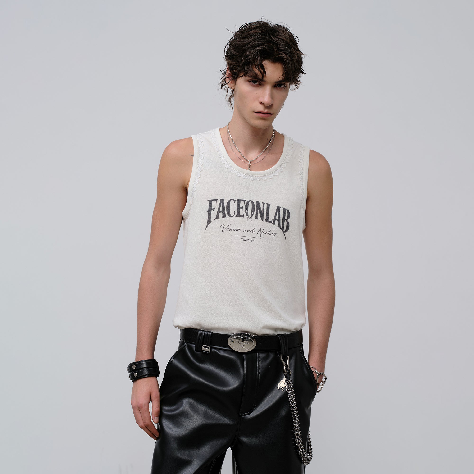 FACEONLAB Lace Trim Gothic Letters Sleeveless Tank