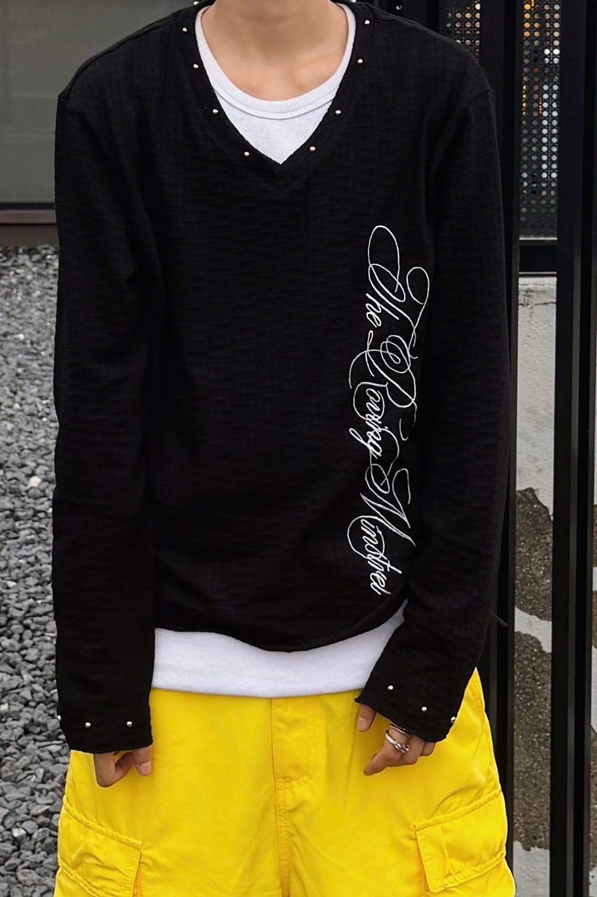 SAXGENWON Rivet V-Neck Embroidered Long-Sleeve Tee