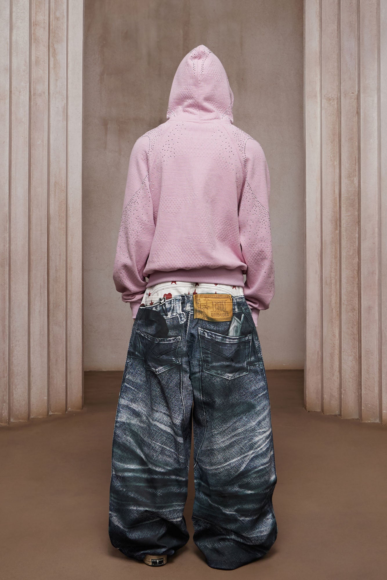 DND4DES Diamond Airbrush Zip-Up Hoodie