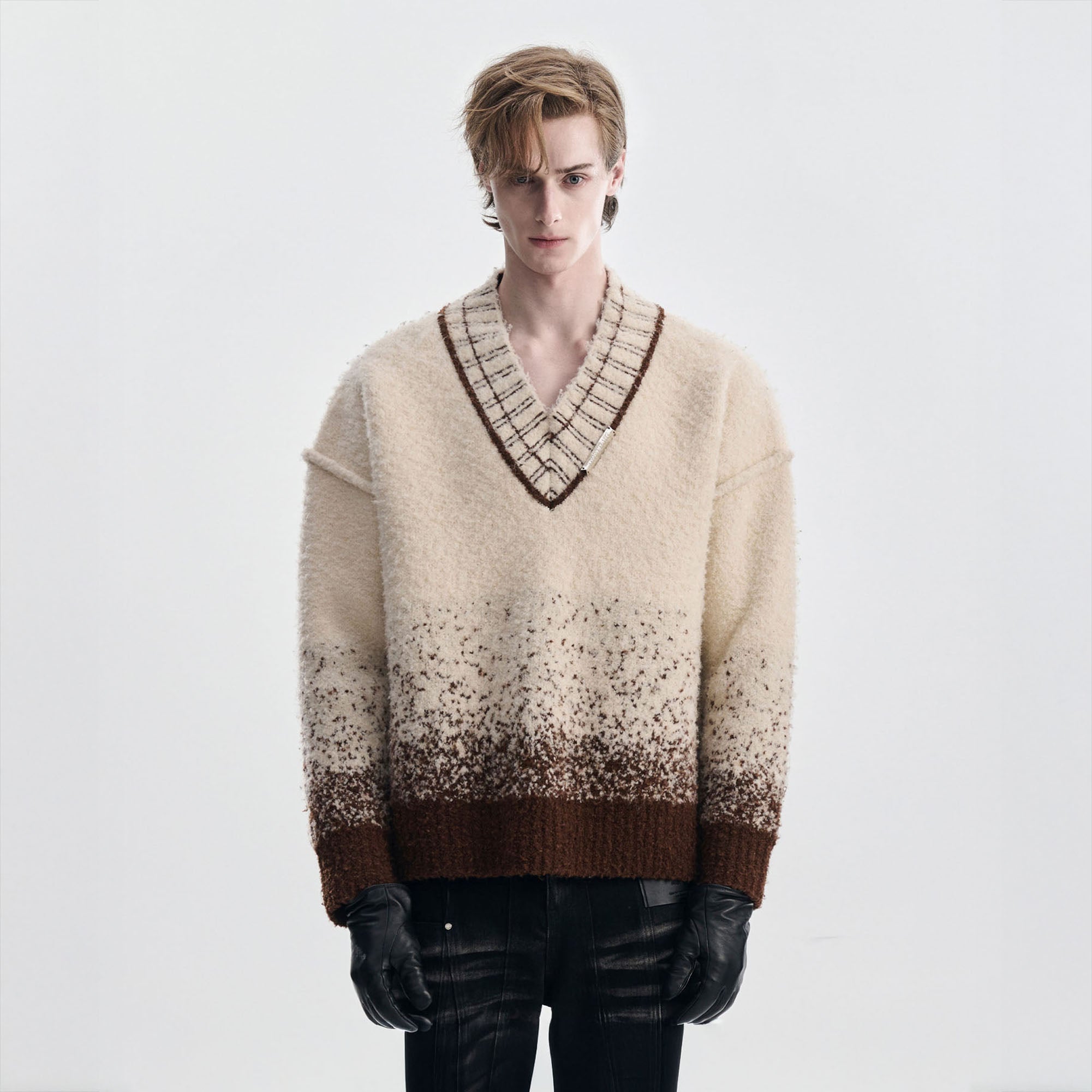 TIWILLTANG Gradient Wool V-Neck Sweater