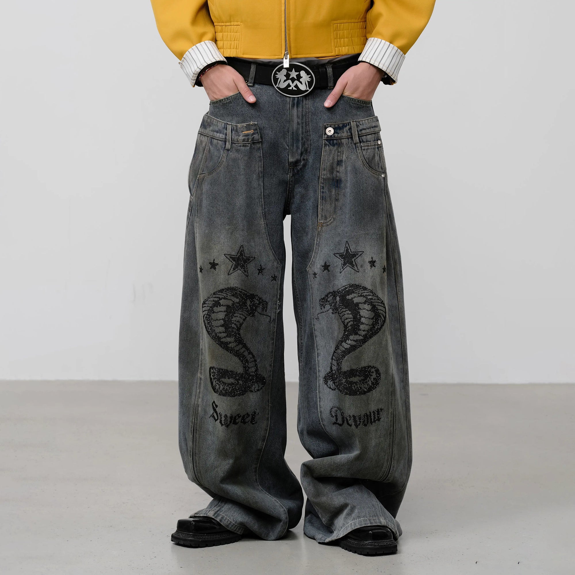 FACEONLAB Double Waistband Diamond Snake Graphic Jeans