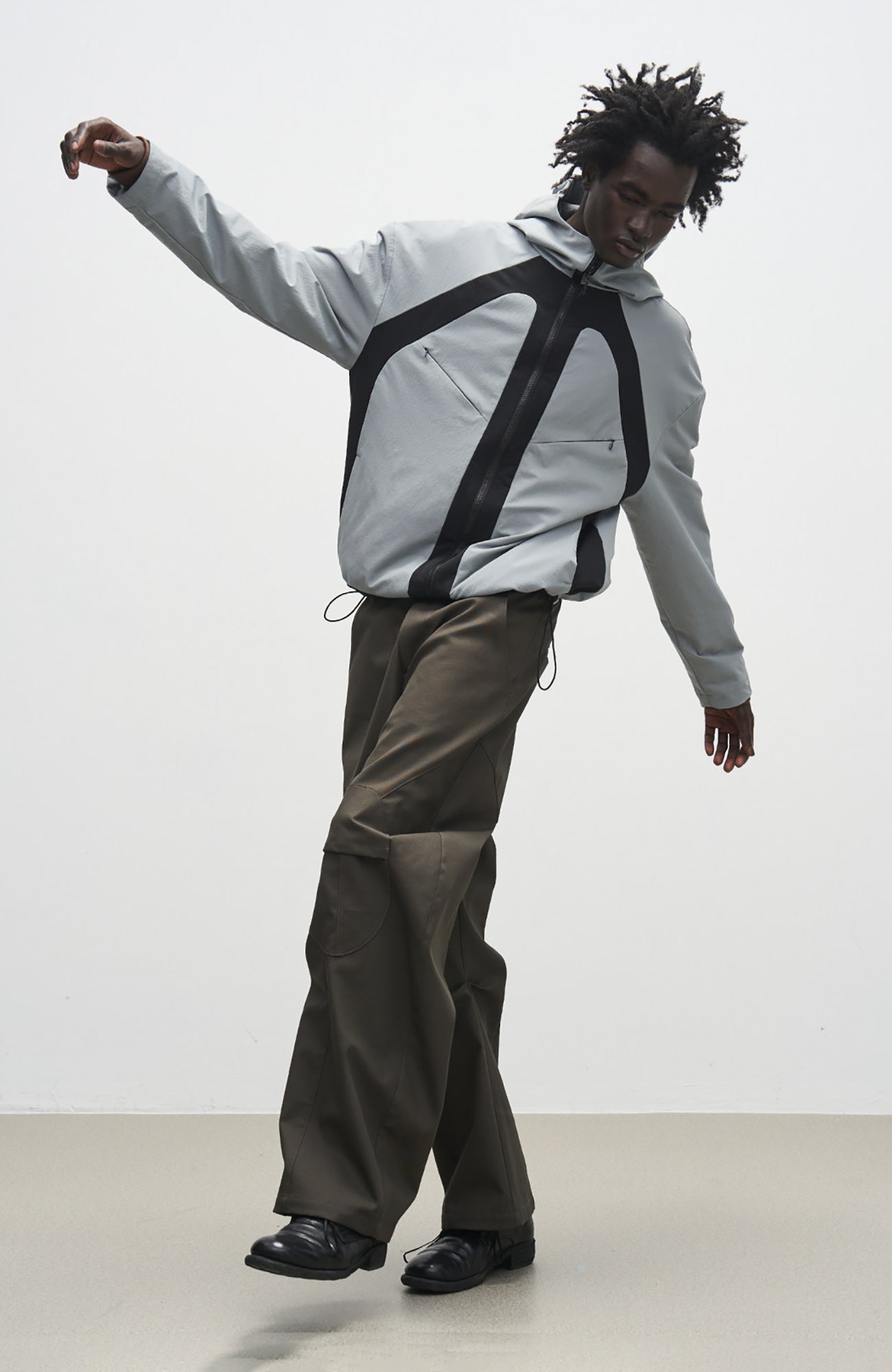 7440 37 1 Contrast Panelled Softshell Jacket