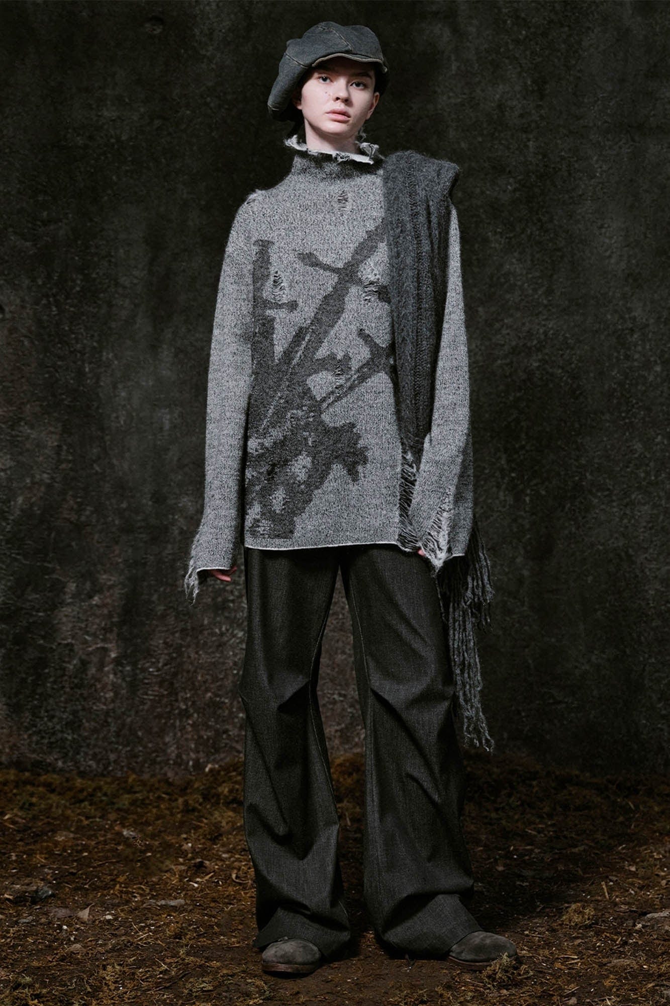 ILNya Nieternite Nifutur Distressed Sword Graphics High-Neck Sweater