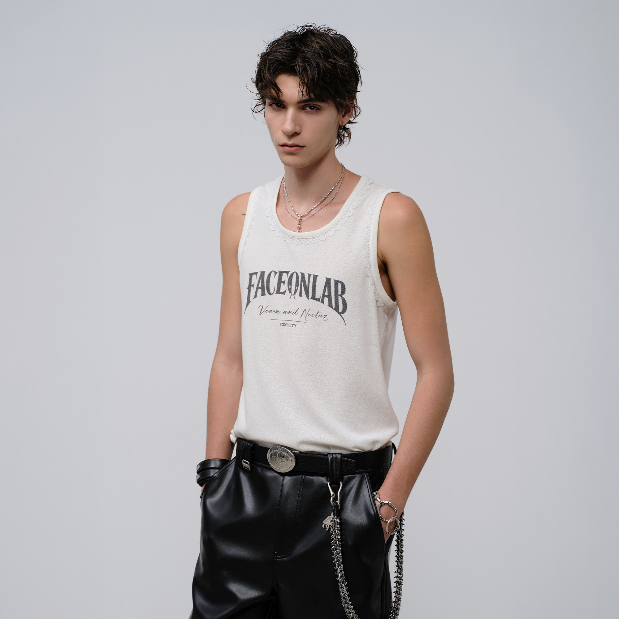 FACEONLAB Lace Trim Gothic Letters Sleeveless Tank