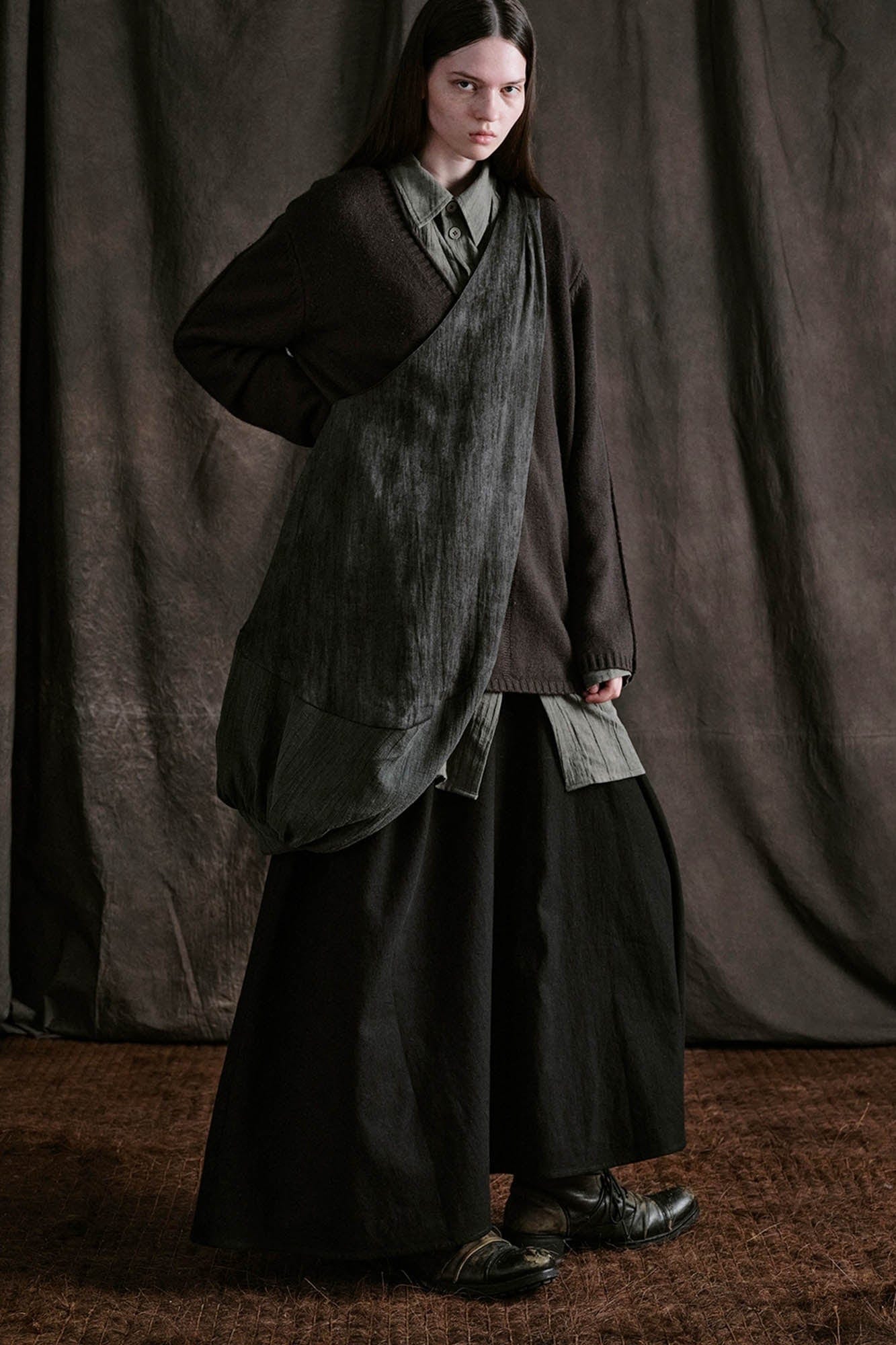 ILNya Nieternite Nifutur Draped Crescent Oversized Tote, premium urban and streetwear designers apparel on PROJECTISR.com, ILNya Nieternite Nifutur