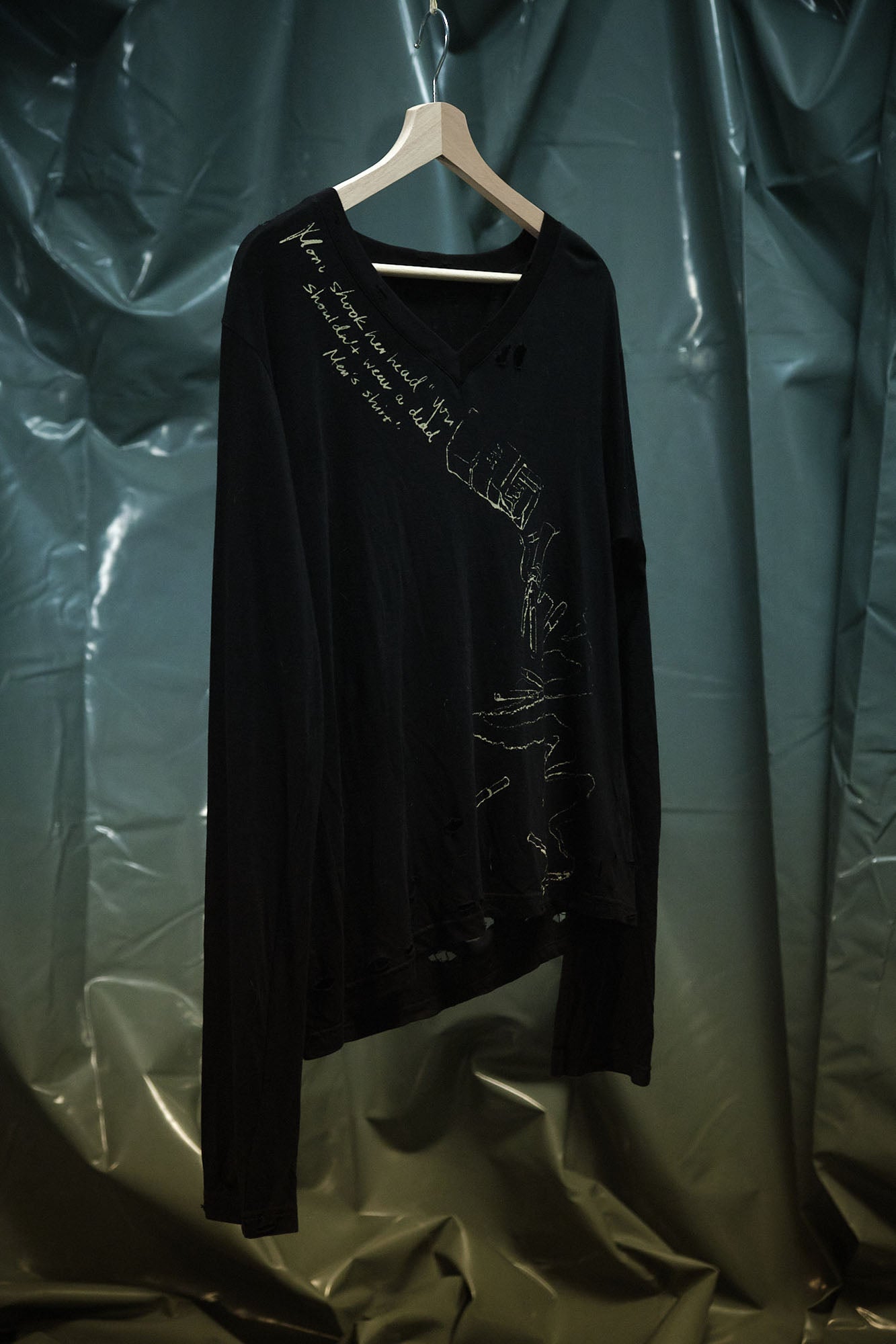 RECOVER ZONE Sketch Ripped Long-Sleeve Tee