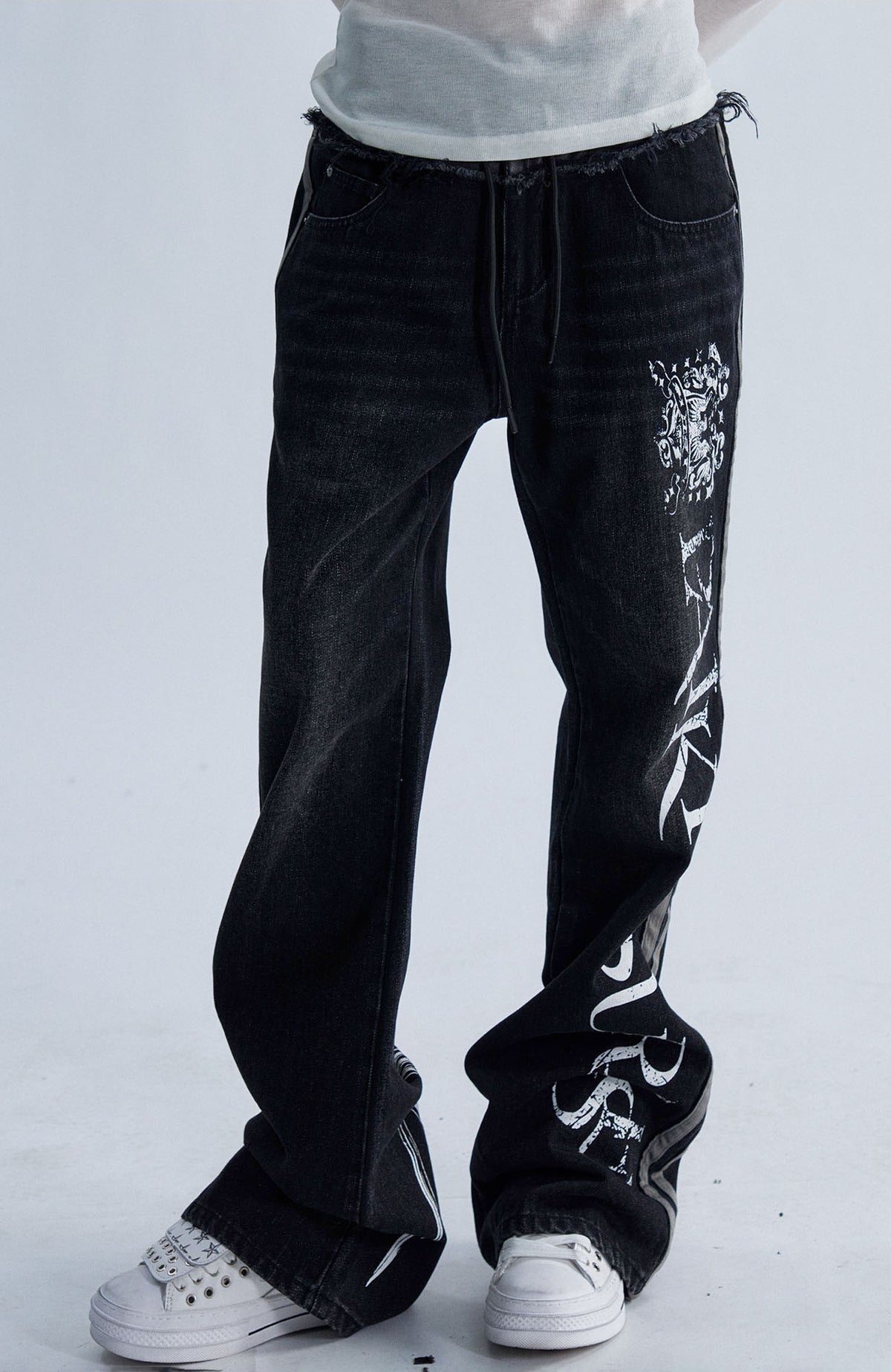 PAIKI Totem Graphic Spliced Faux Fur Frayed Washed Flared Jeans