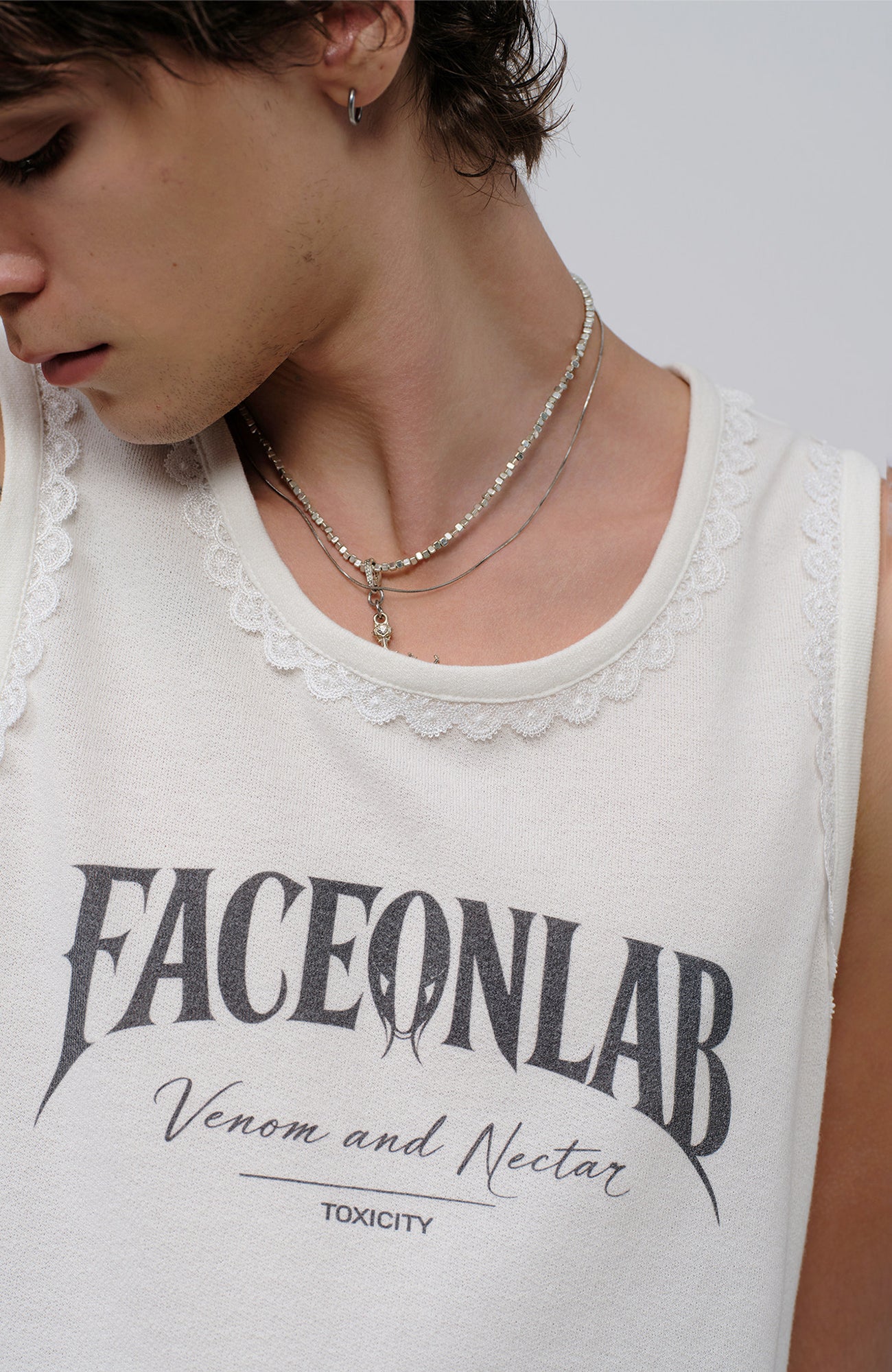 FACEONLAB Lace Trim Gothic Letters Sleeveless Tank