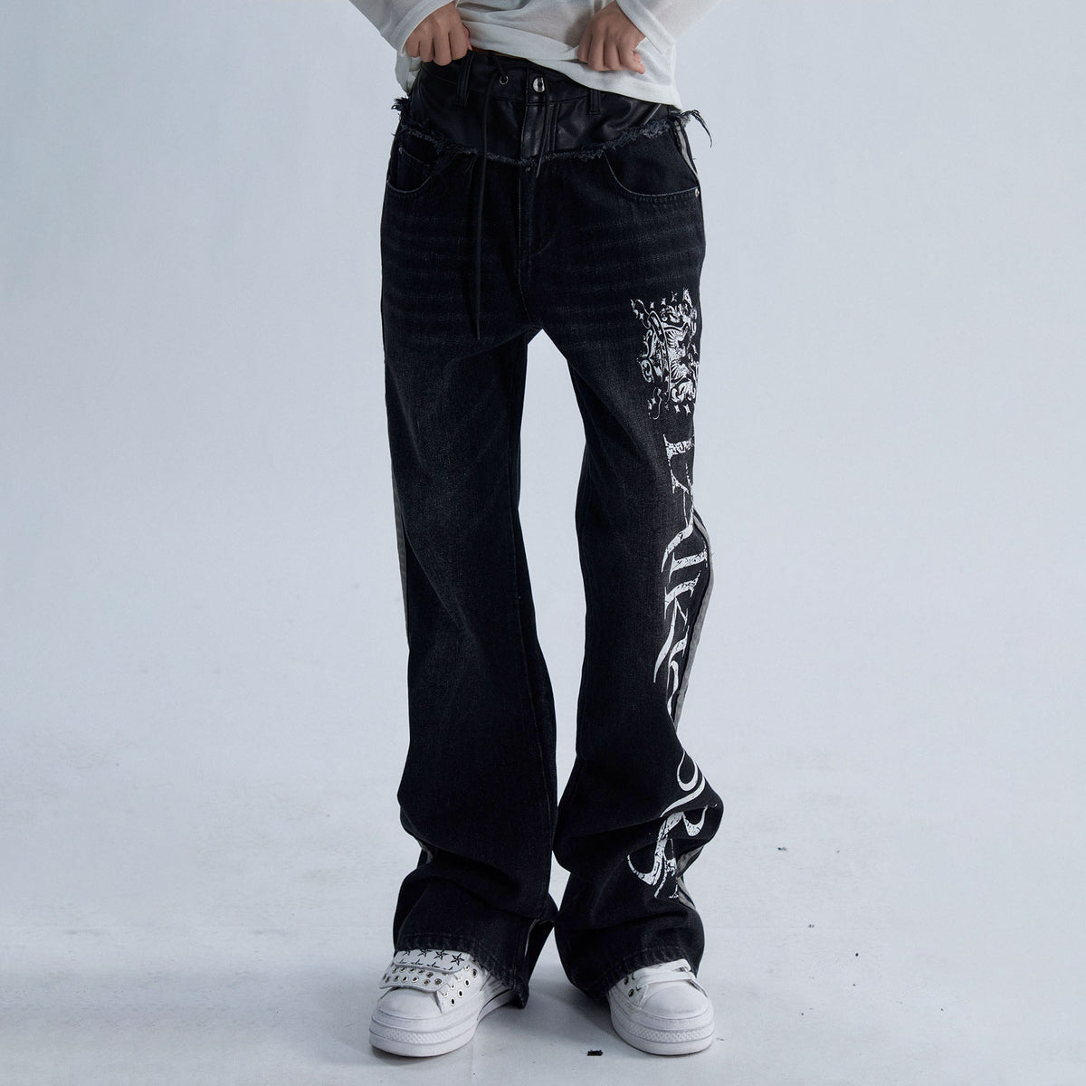 PAIKI Totem Graphic Spliced Faux Fur Frayed Washed Flared Jeans