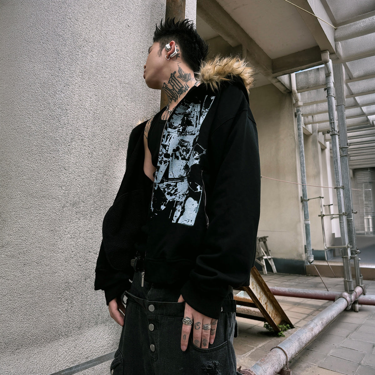 PAIKI Retro Band Graphic Faux Fur Collar Zip-Up Hoodie